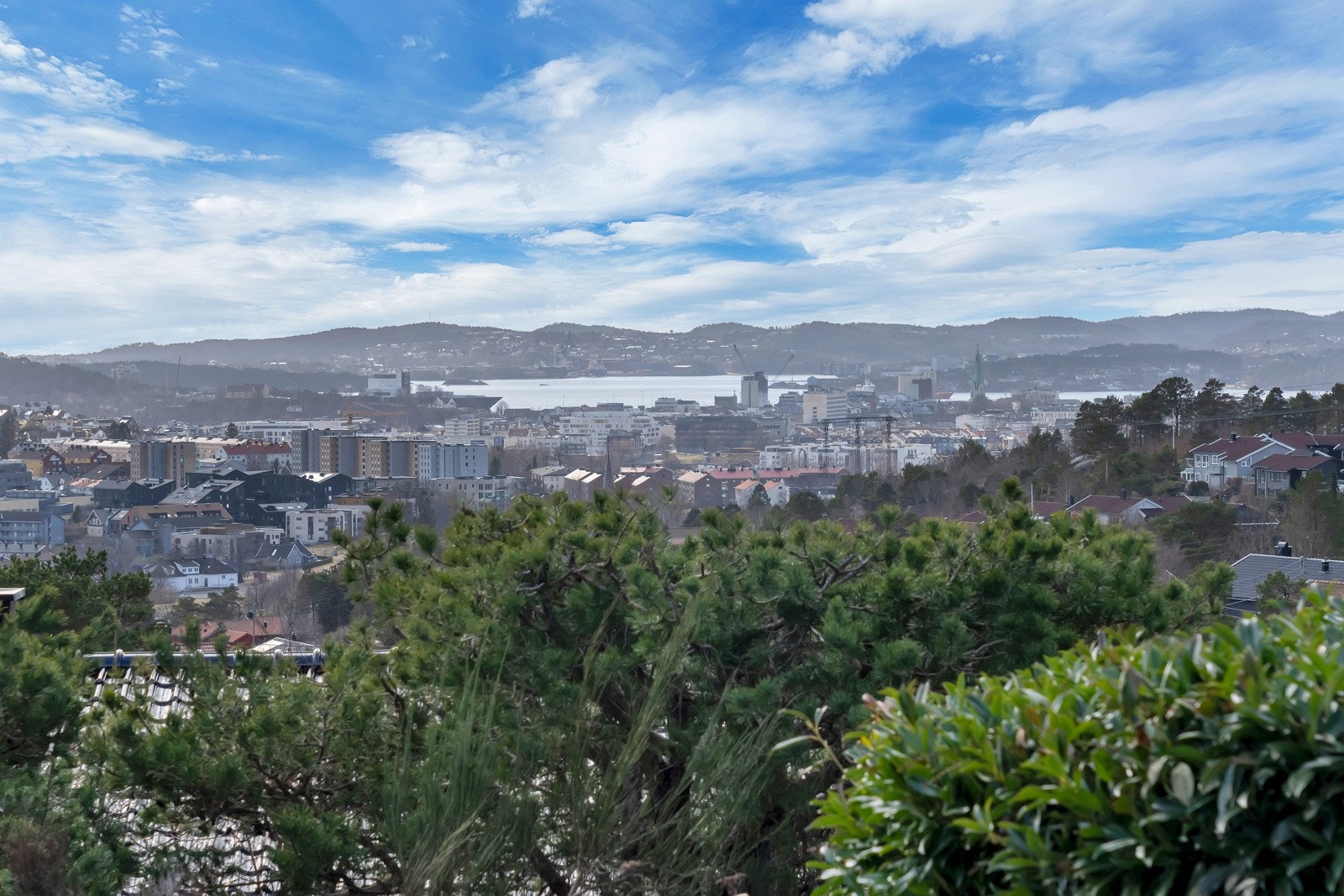 Praktfull 180 graders utsikt mot innseilingen, Lund, Kvadraturen etc. Galleribilde