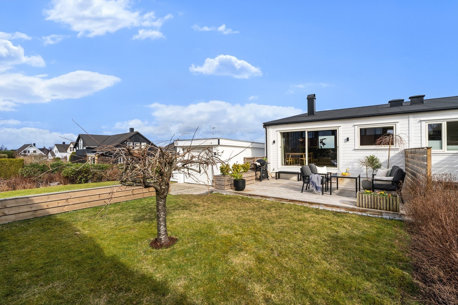 Mor Åses vei 63 er en lekker arkitekttegnet familiebolig med høy standard Galleribilde