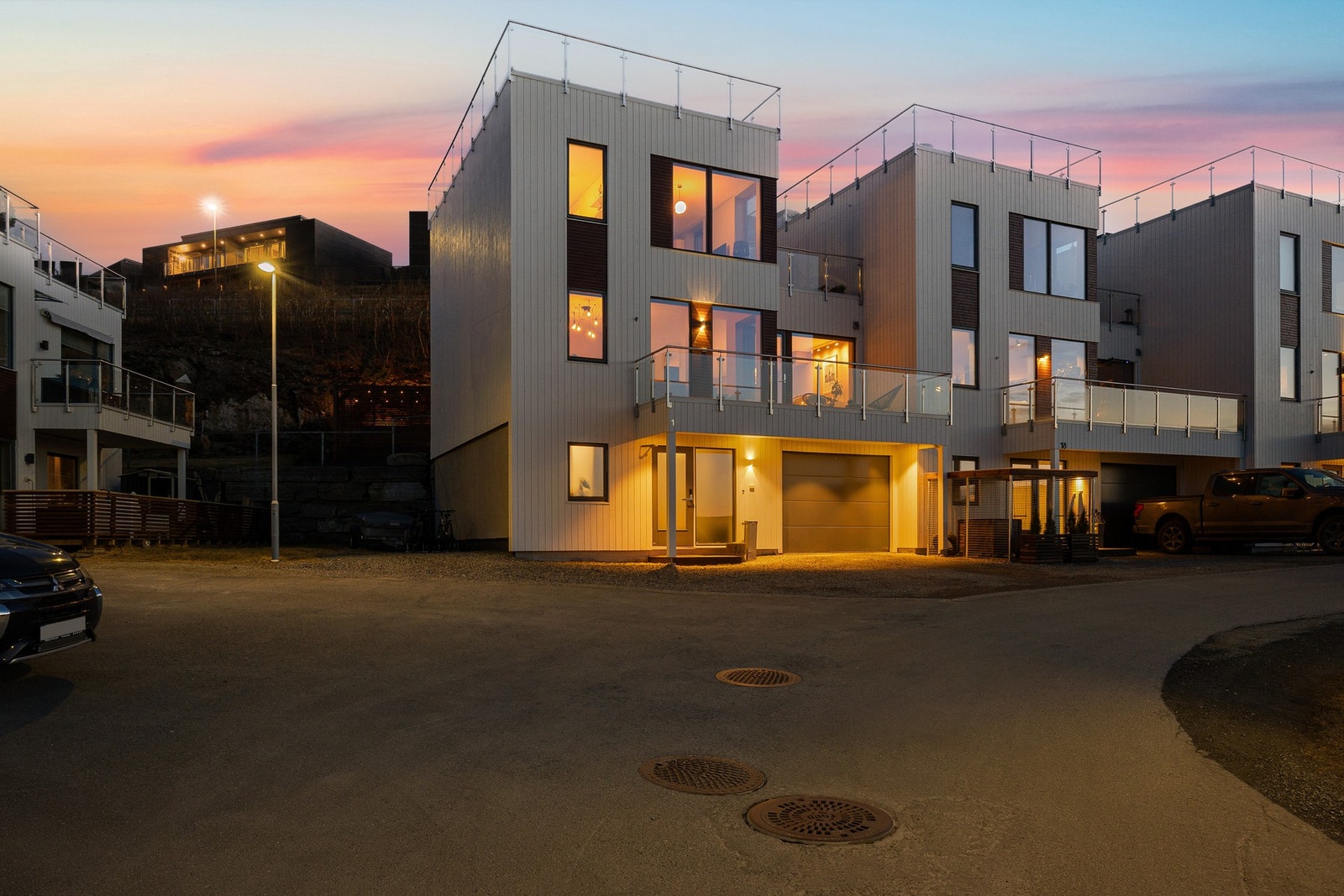 Velkommen til Vidhaugen 16 - Kontakt megler på 918 50 709 / morten.kjelsberg@em1.no dersom det ønskes privatvisning. Foto: Julian Nonstad Galleribilde