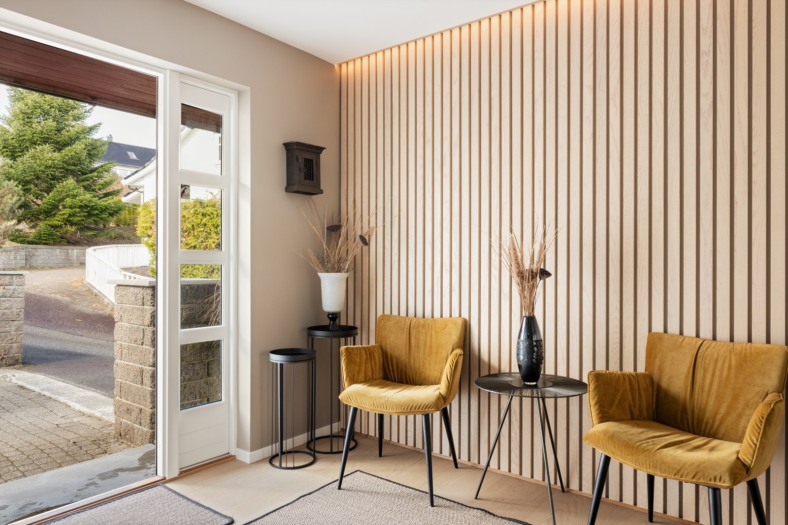 I 2022 ble entreen/gangen oppgradert Galleribilde