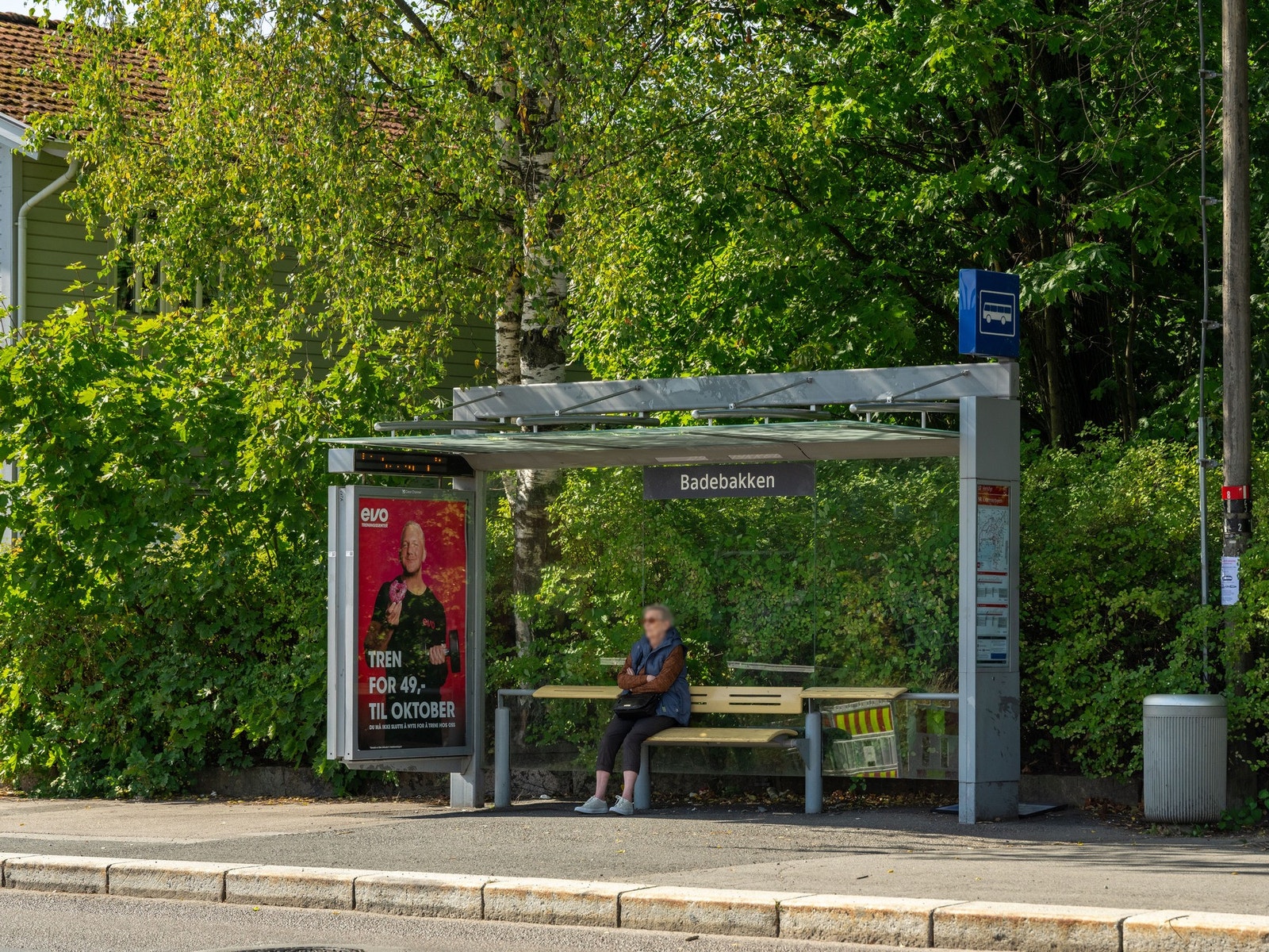 Nærområdet byr på et godt kollektivtilbud med buss nr. 37 og 54 - i tillegg til Nydalen T-banestasjon som ligger i kort gangavstand. Galleribilde