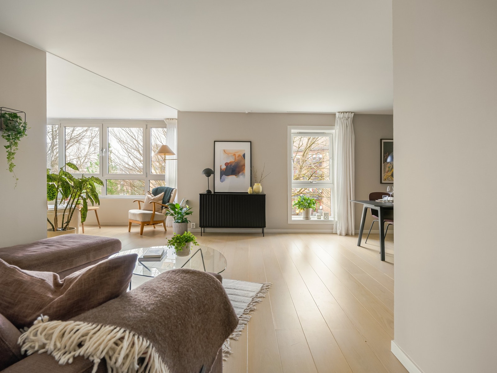 Det er gode muligheter for å etablere et tredje soverom, som andre beboere i samme oppgang har gjort. Galleribilde