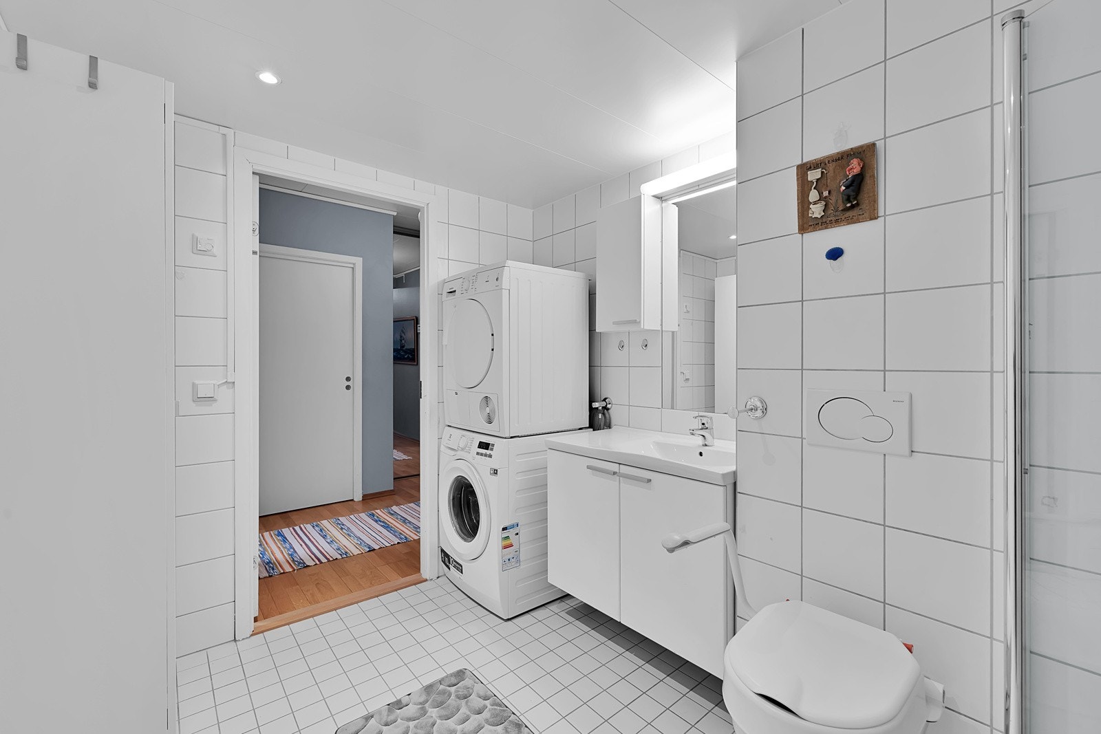 Flislagt bad med varme i gulv. Galleribilde