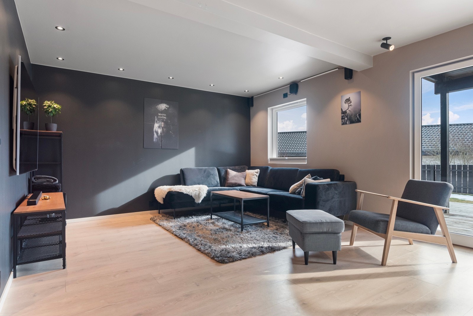 Romslig stue på hele 46m². Galleribilde