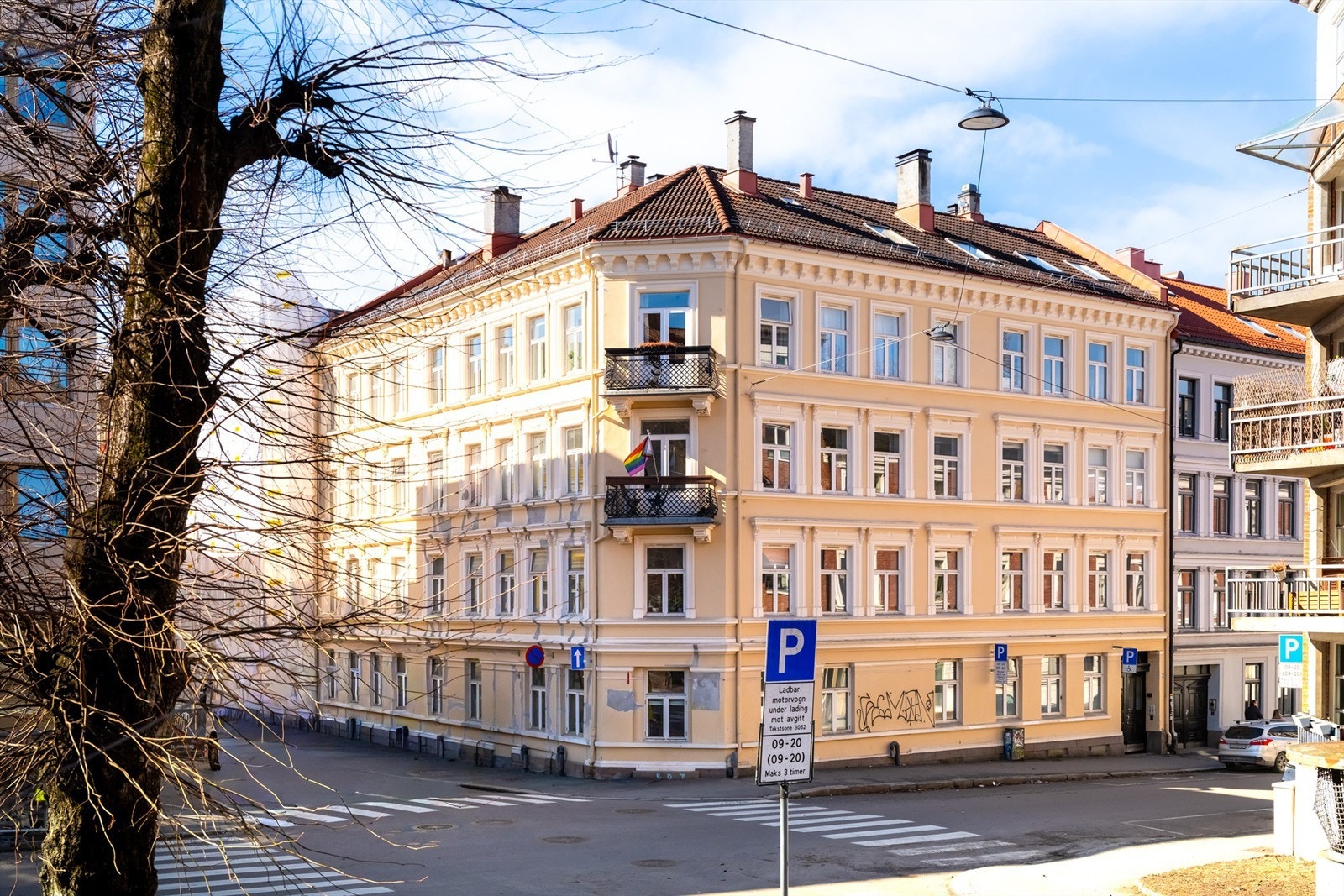 Fasade. Galleribilde
