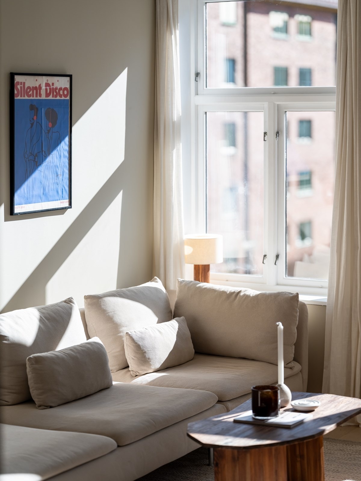 Se det nydelige lyset som kommer inn på dagtid i leiligheten! Galleribilde