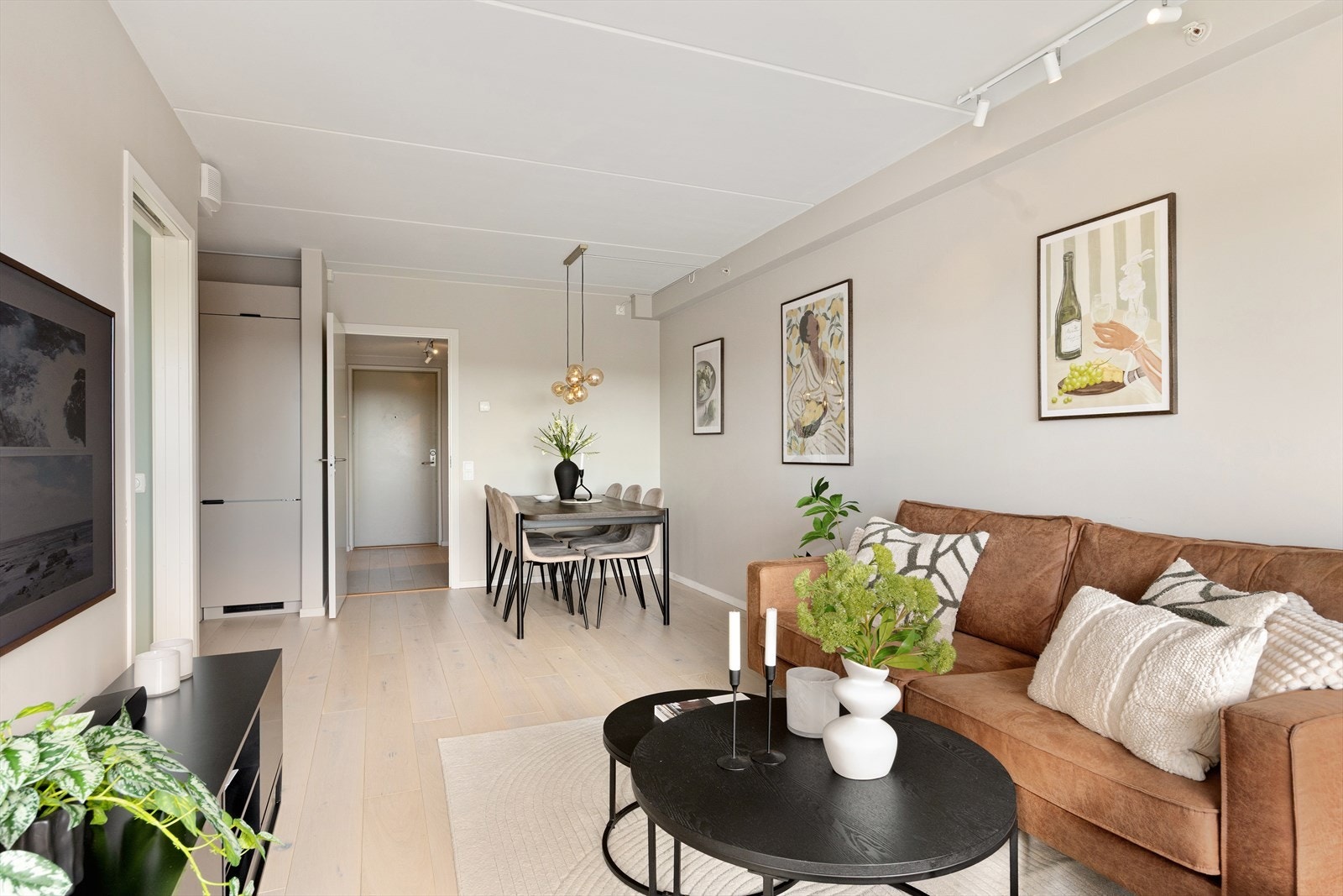 Rommet har en naturlig planløsning som gjør det enkelt å innrede. Galleribilde