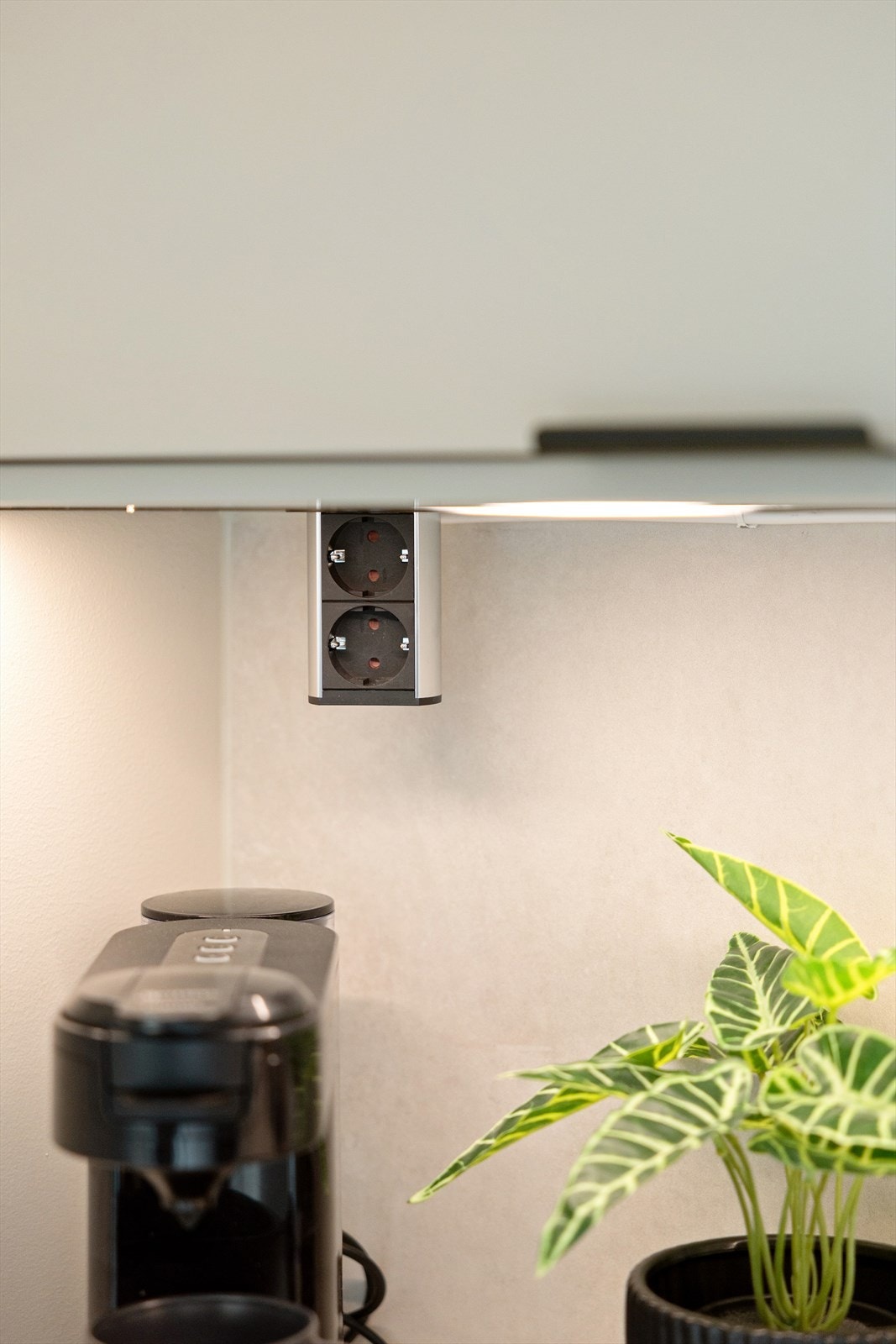 Nedfellbar stikkontakt. Galleribilde