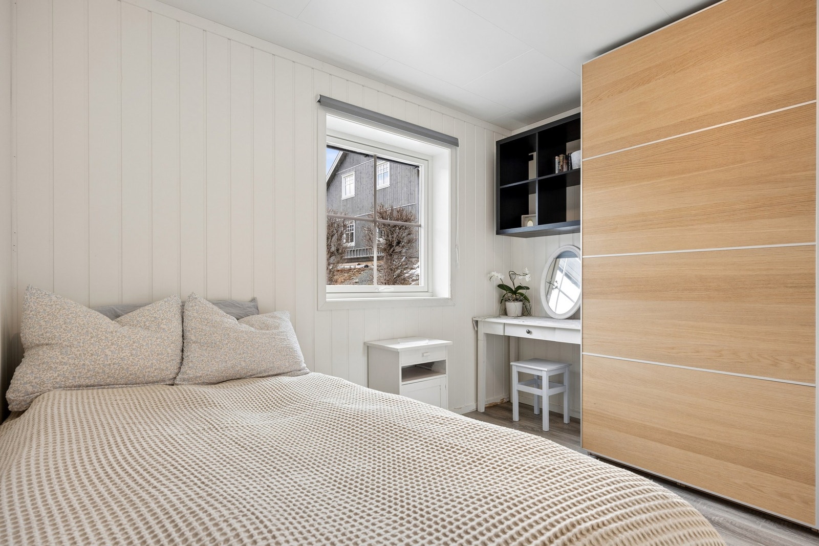 Boligen har til sammen 3 soverom Galleribilde