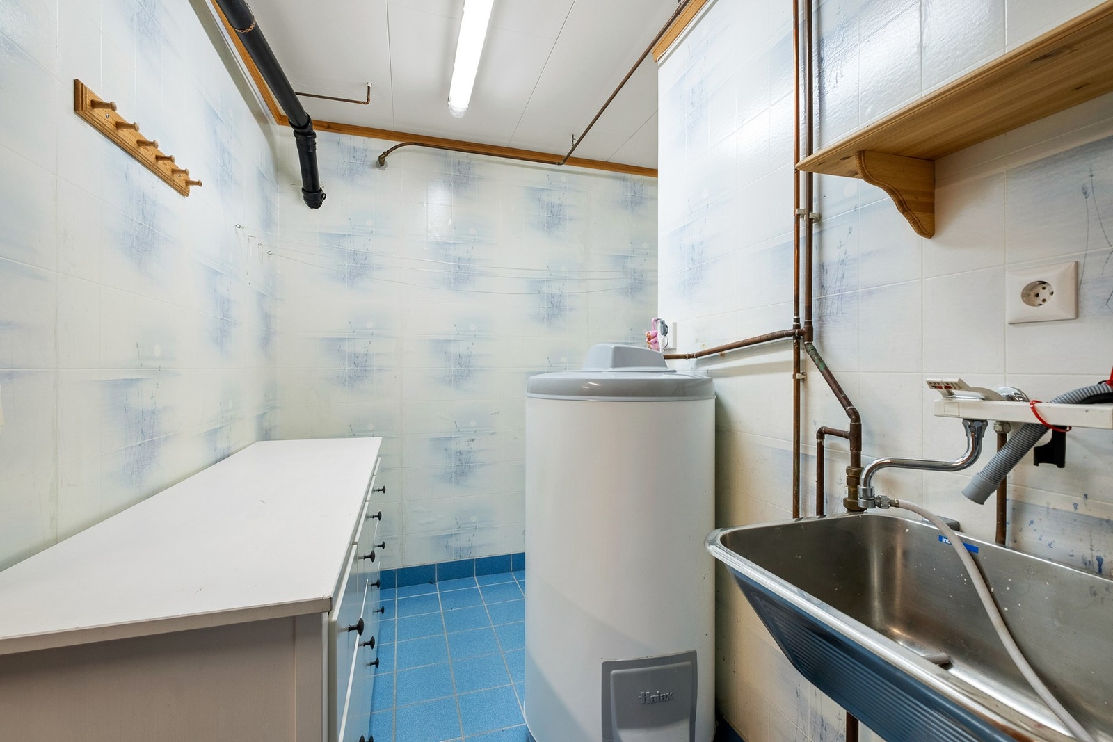 Opplegg for vaskemaskin, mekanisk avtrekk og vannmåler. Galleribilde