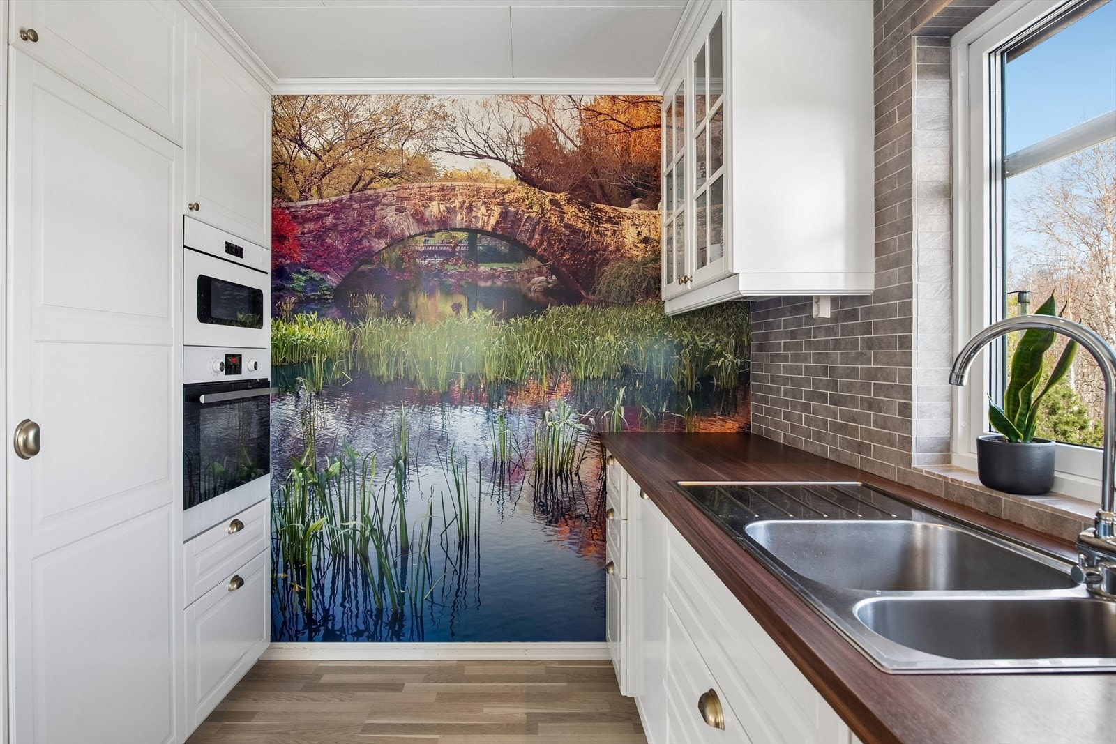 Det er godt med skapplass. Galleribilde