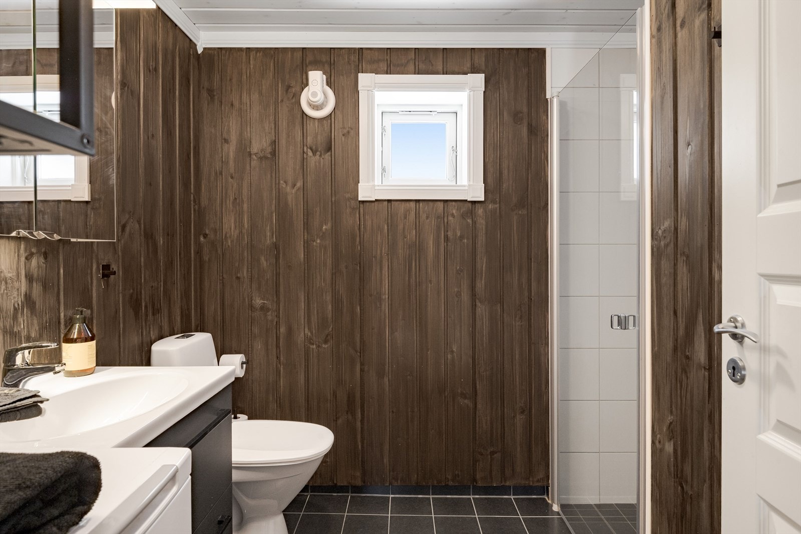 Badet har gulvvarme. Galleribilde