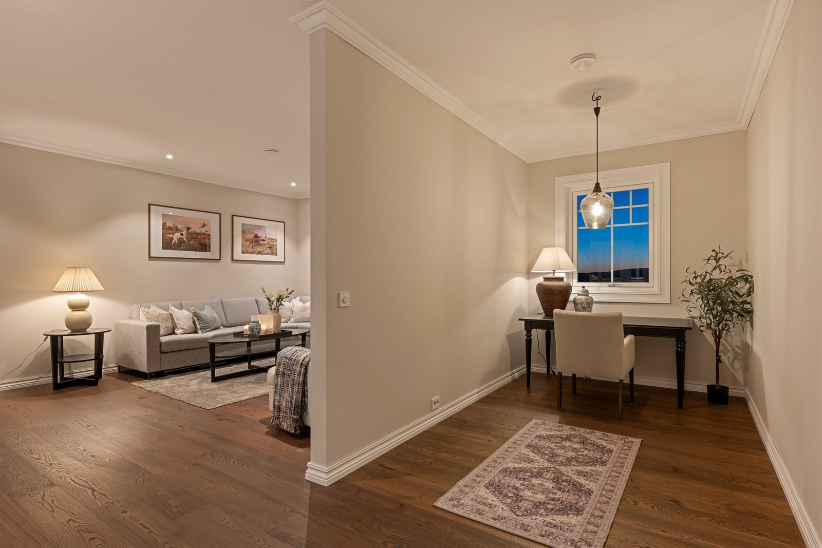 Herlig med kontorplass hjemme. Galleribilde