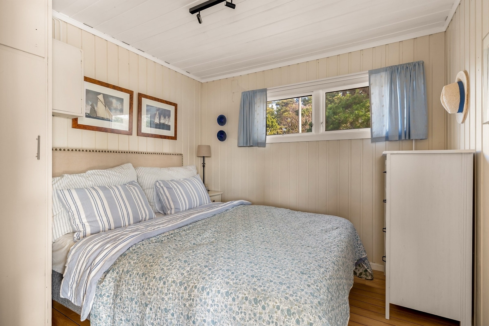 Pent innredet hovedsoverom. Galleribilde