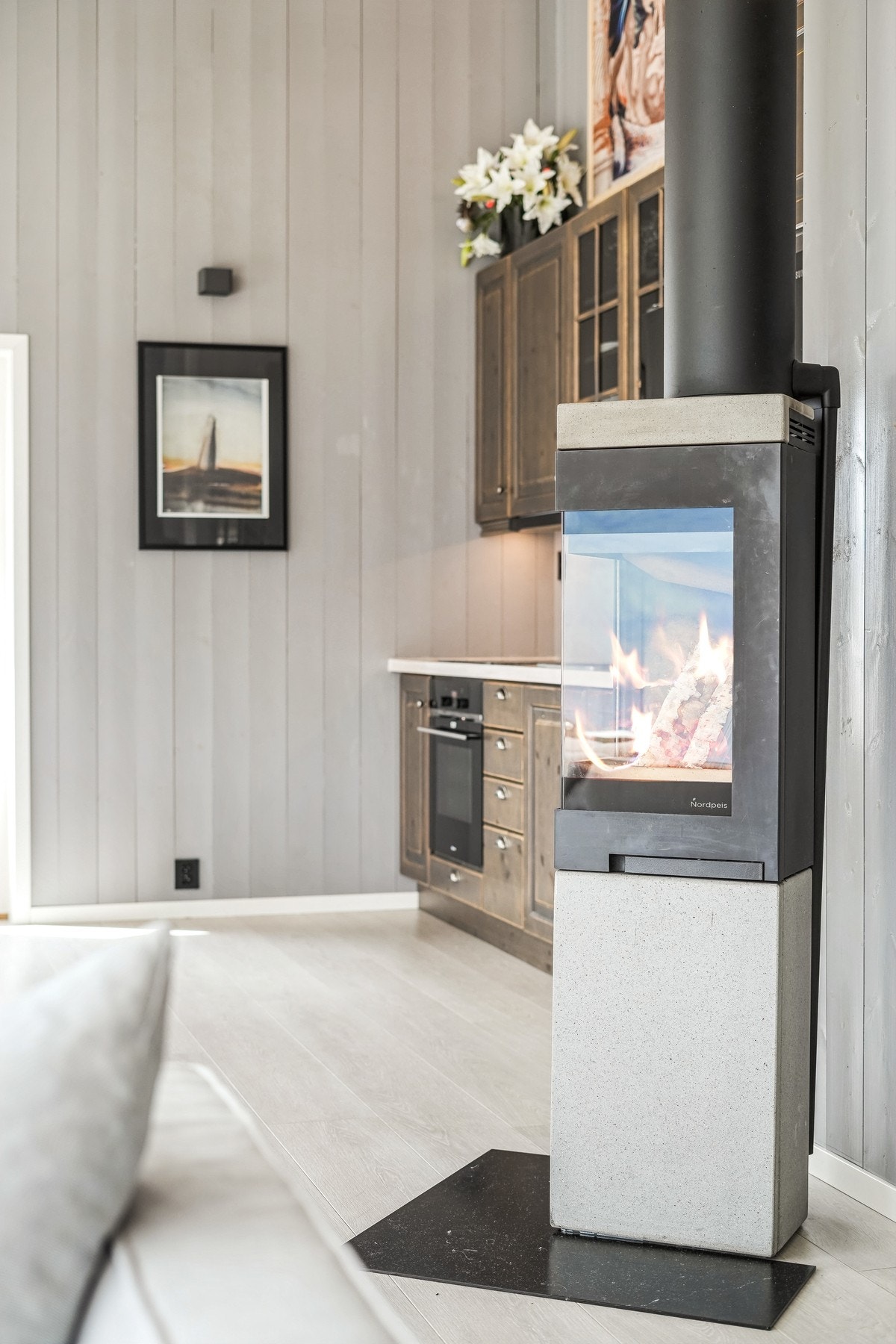 Vedovnen tilfører både varme og hygge. Galleribilde
