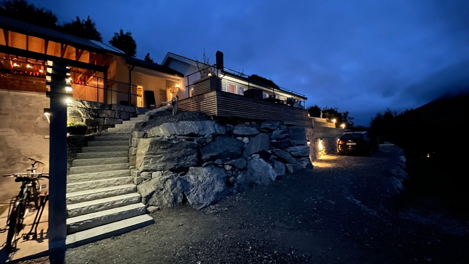 Pent opparbeidet parkeringsplass. Galleribilde