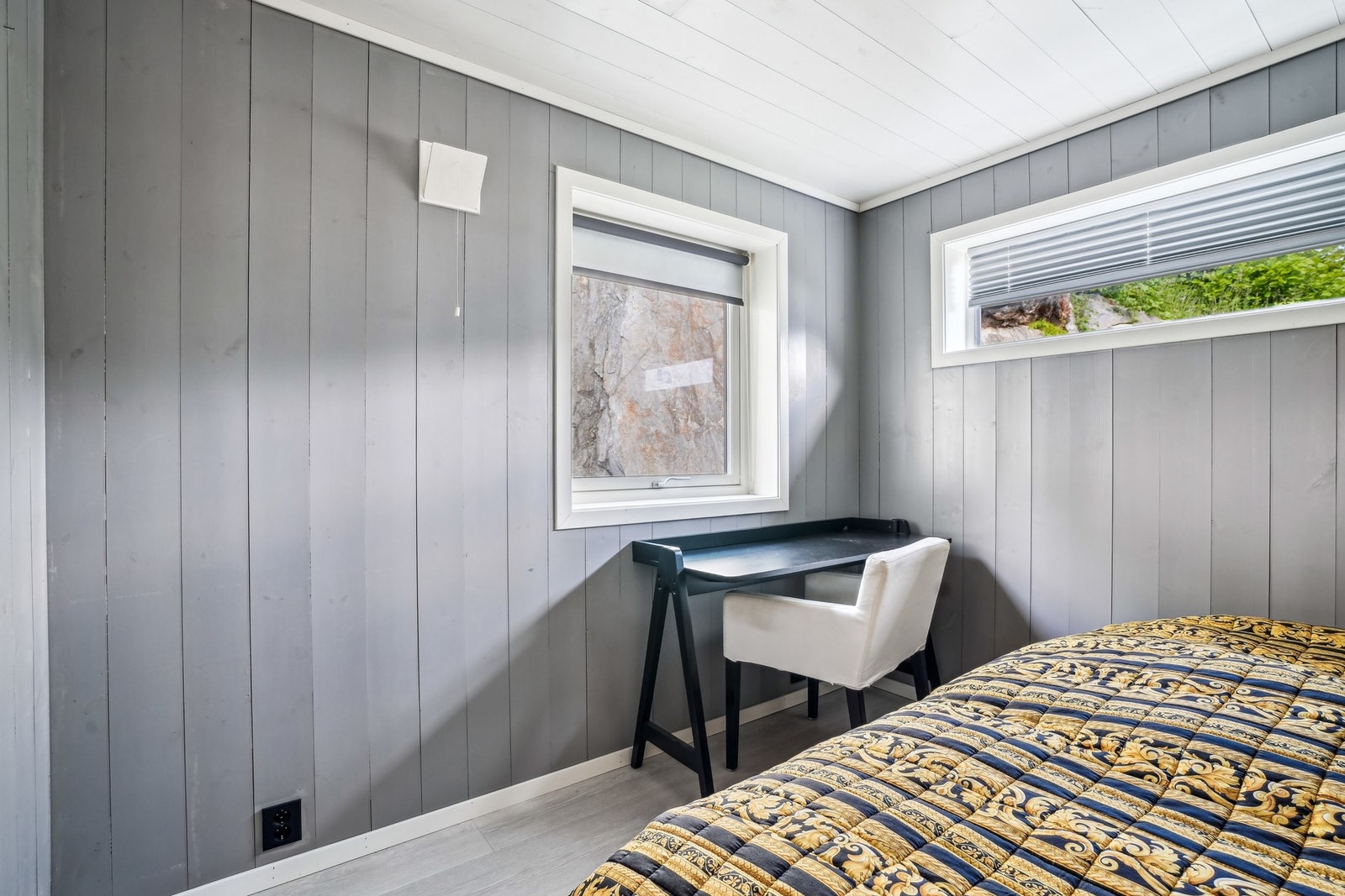 Det er plass til skrivebord om ønskelig. Galleribilde