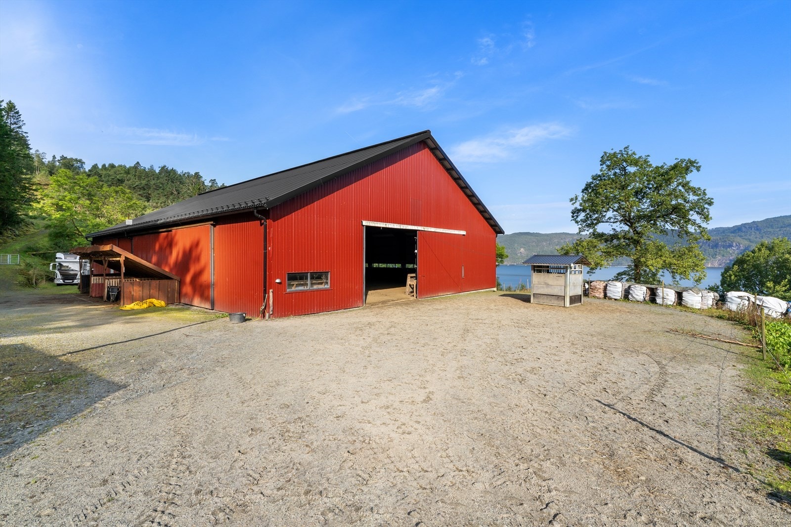 Ridehall Galleribilde