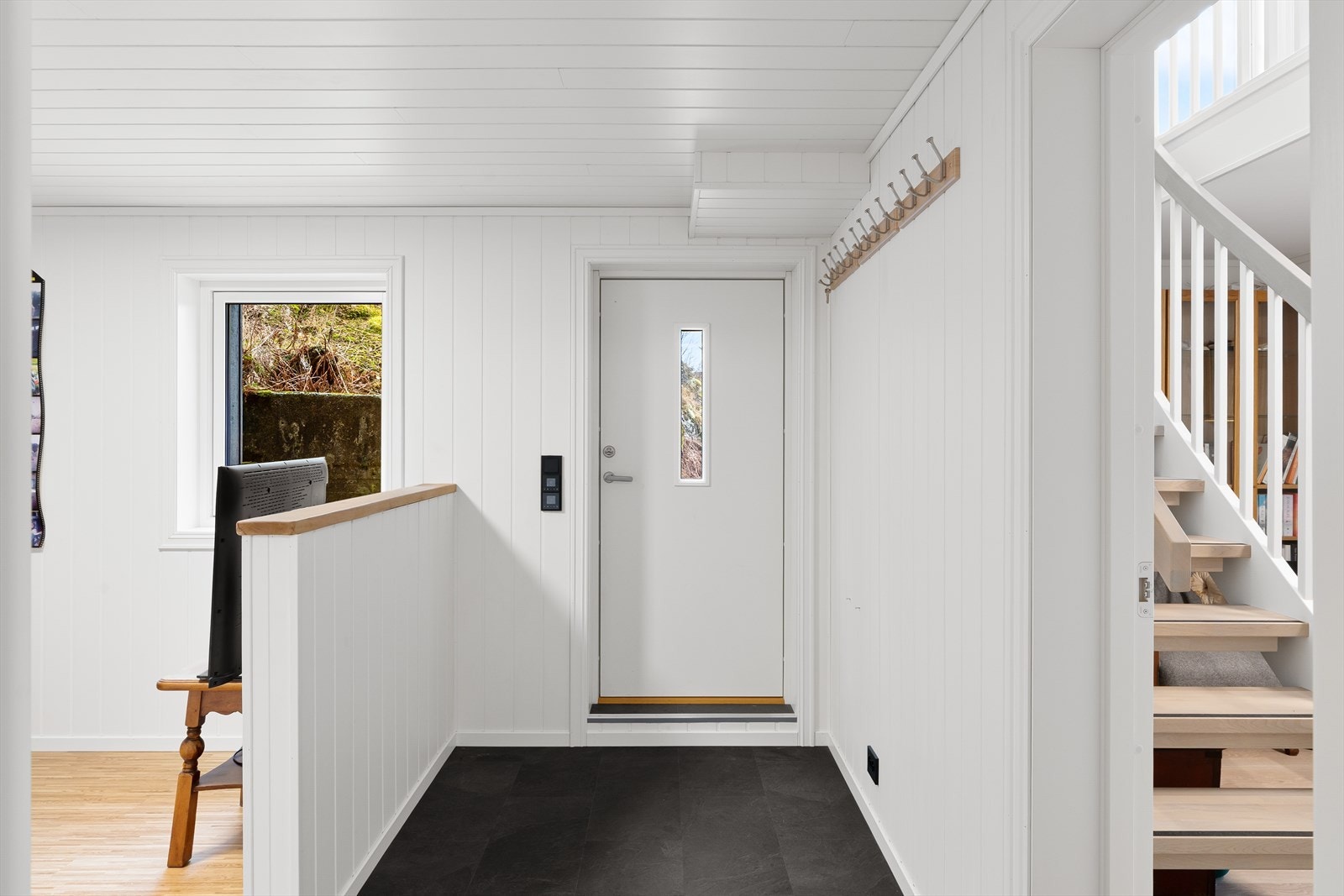 Inngang u.etg. Galleribilde