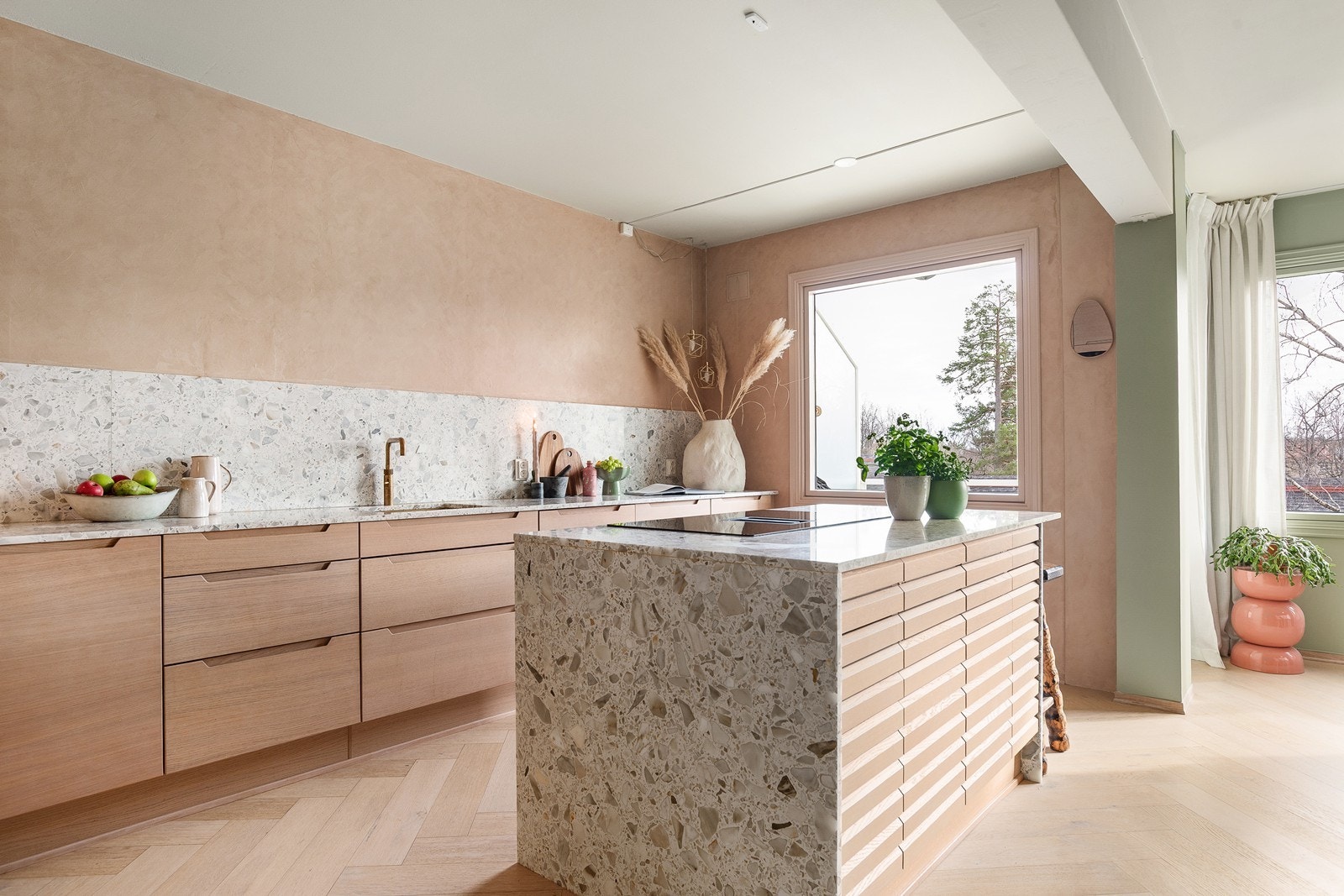 Velkommen til Landingsveien 15 - Presentert av Henrik R. Winsnes v/ Nordvik Røa. Foto: Studio Oslo / Kristin Hefte Galleribilde