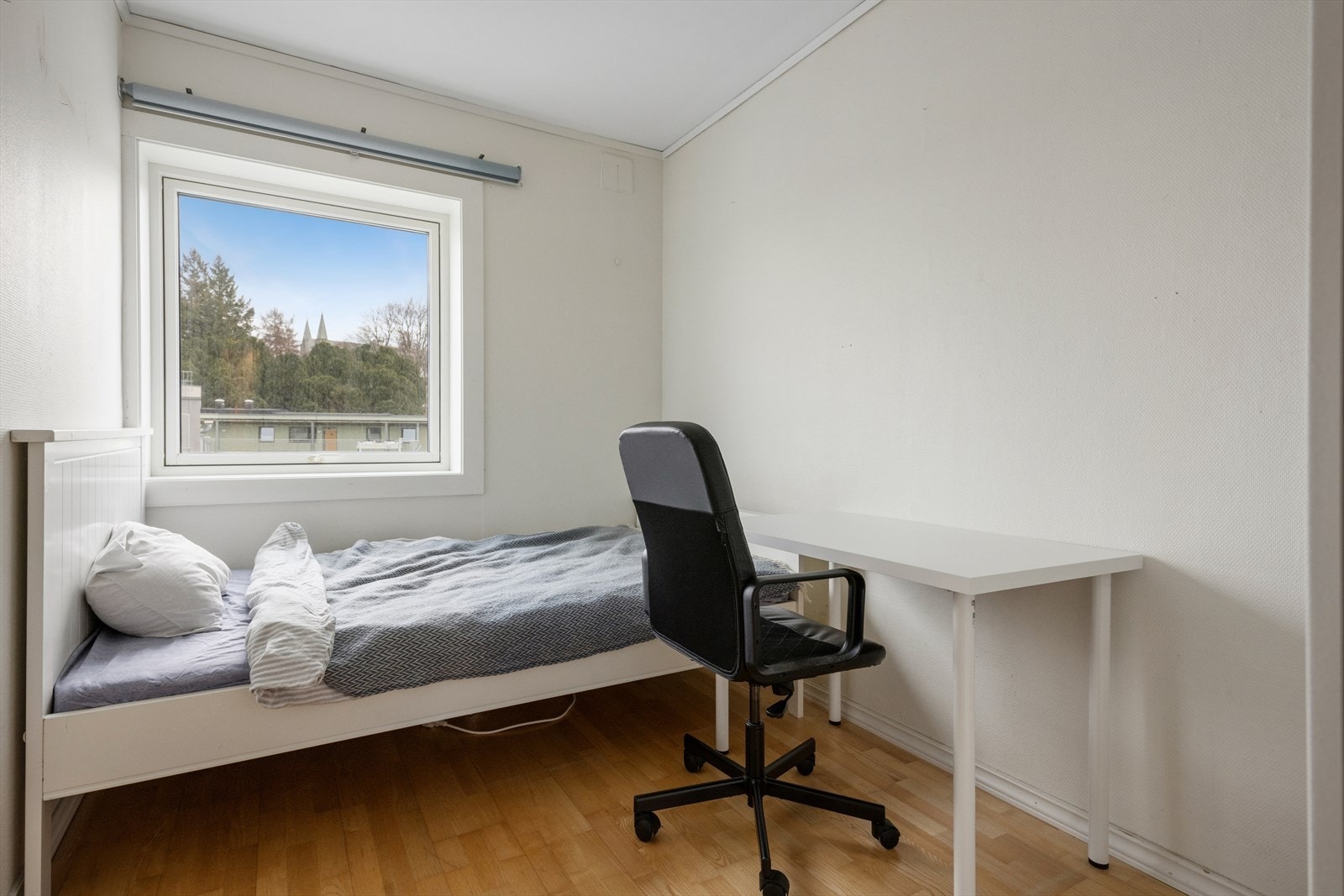 Ett av de 4 soverommene i leiligheten Galleribilde