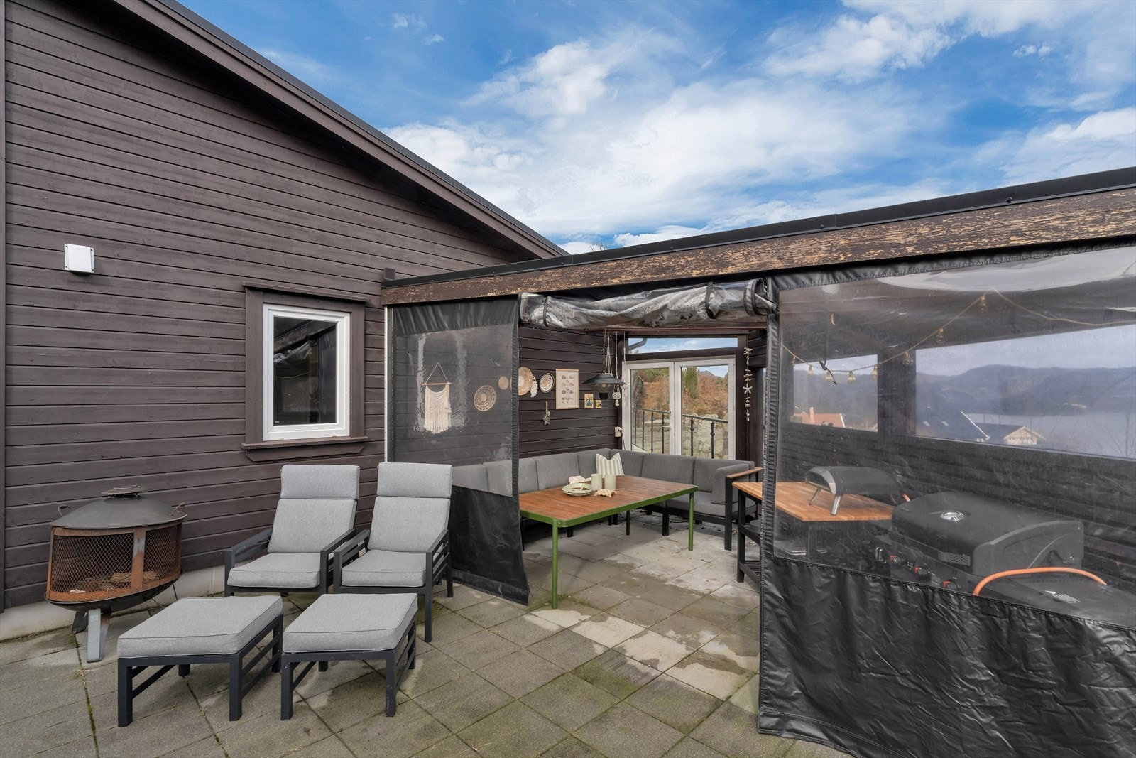 Hagestue. Galleribilde