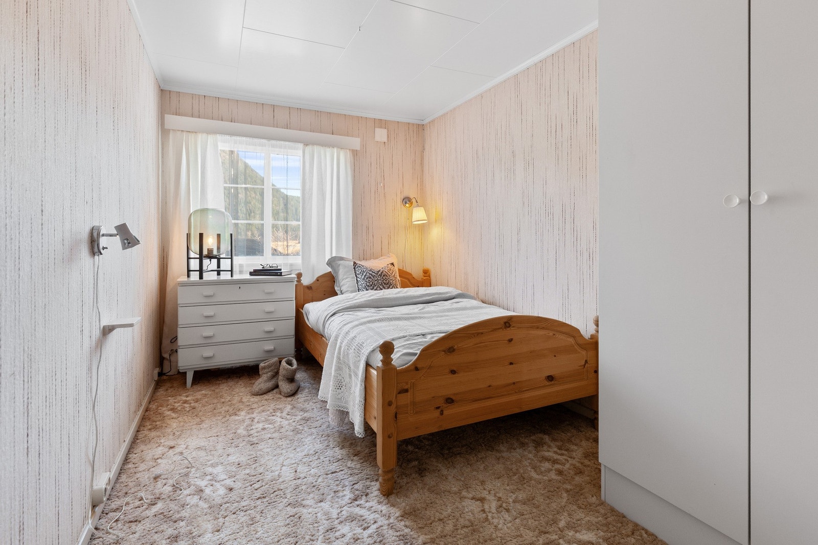 Soverom sokkel Galleribilde