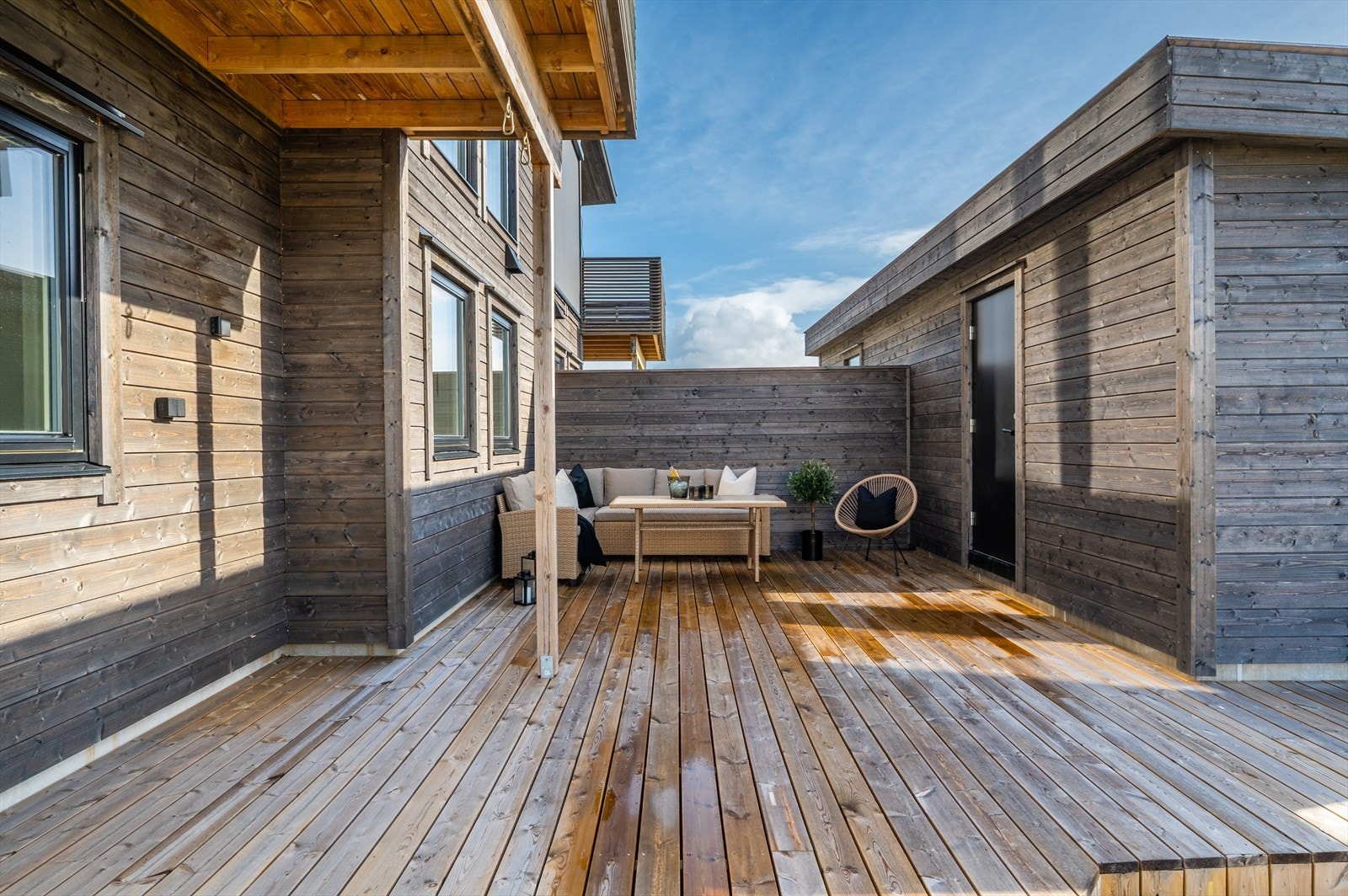 - Boligen inneholder også en ekstern bod på 13m² perfekt til oppbevaring - Galleribilde