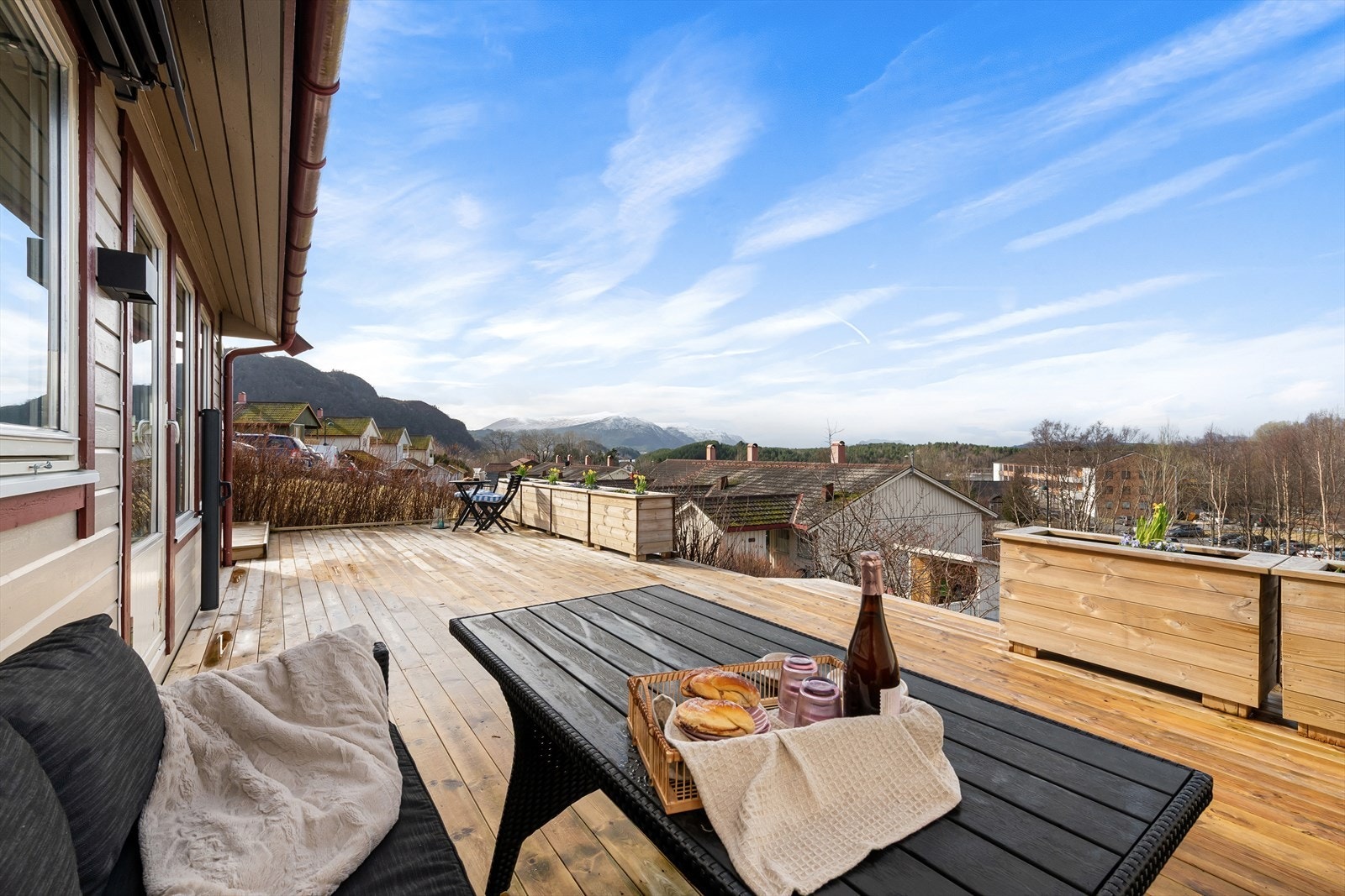 Terrasseplatting på hele 51 kvm. Galleribilde