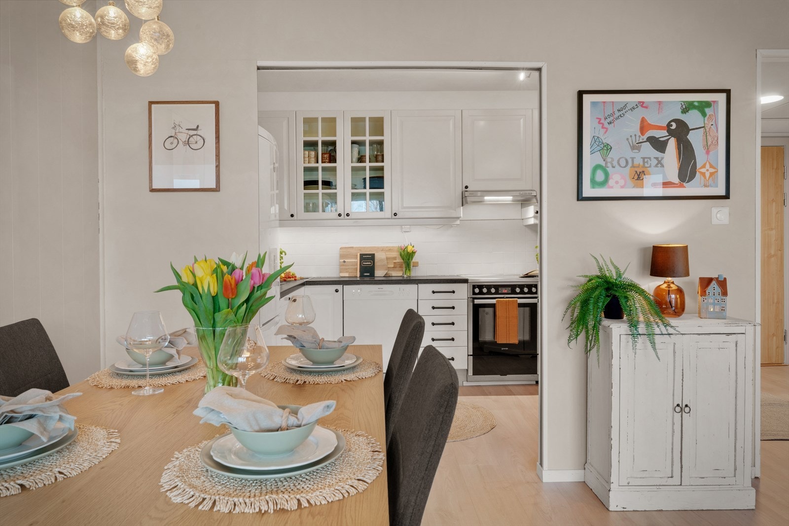 - Stuen måler 21,3 m² - Galleribilde