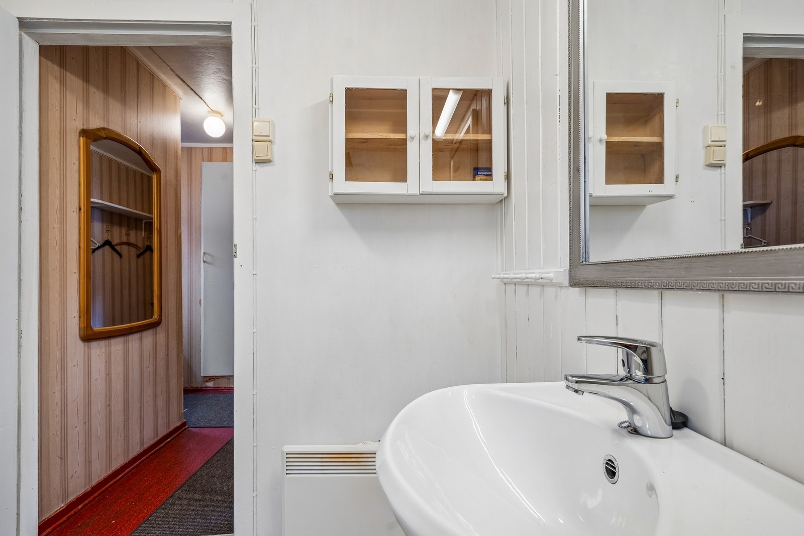 Deler av toalettrom. Galleribilde