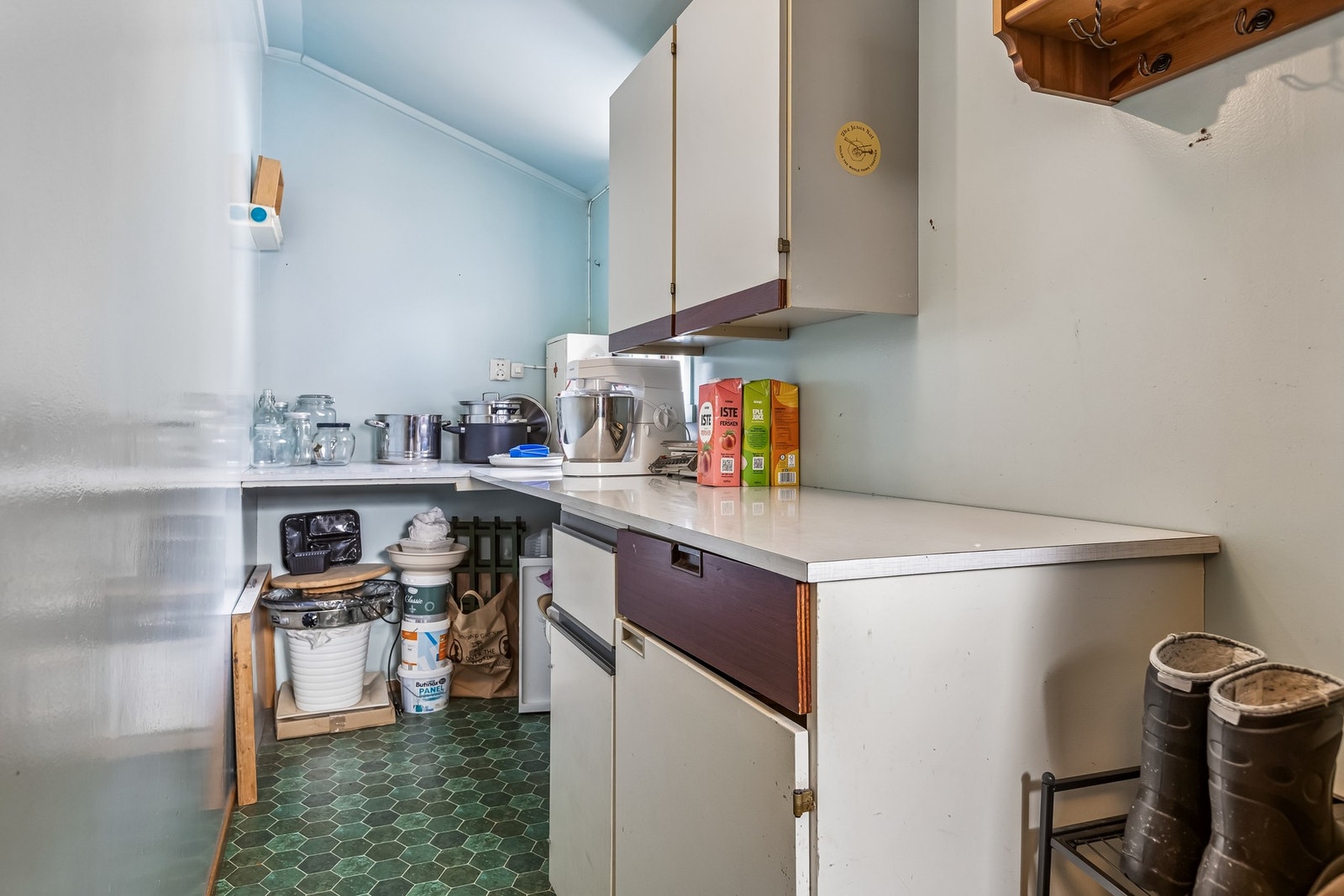 Yttergang til baksiden/bod Galleribilde