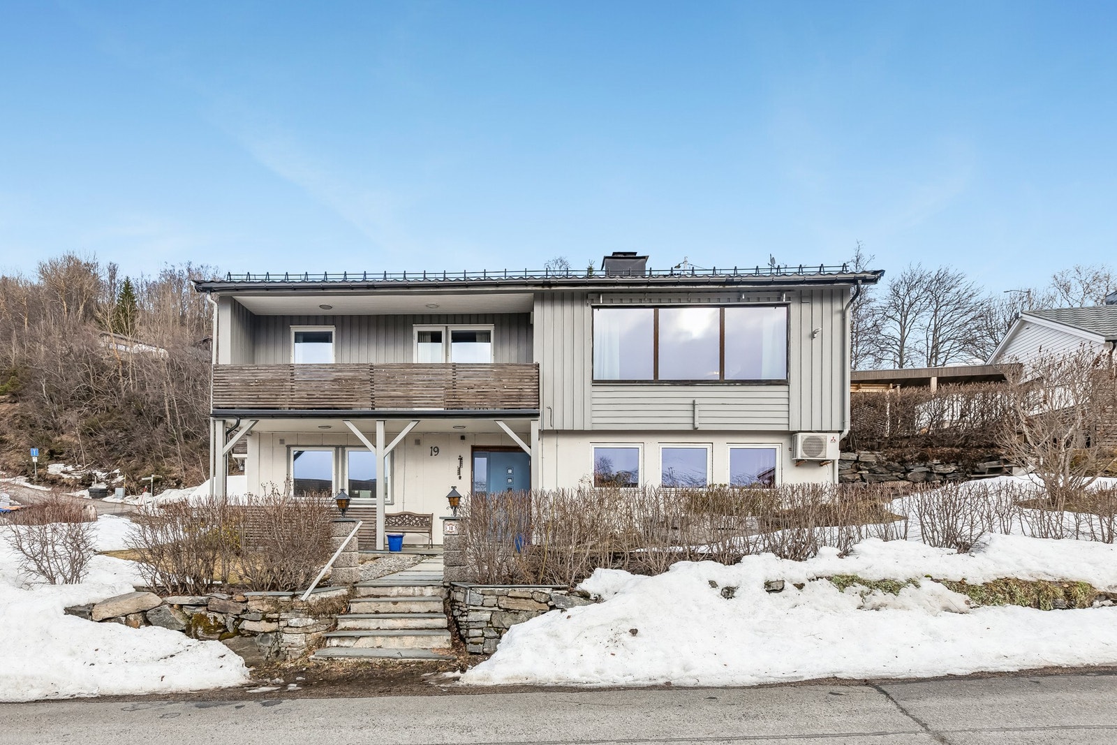 Familievennlig beliggenhet i rolig og etablert nabolag Galleribilde