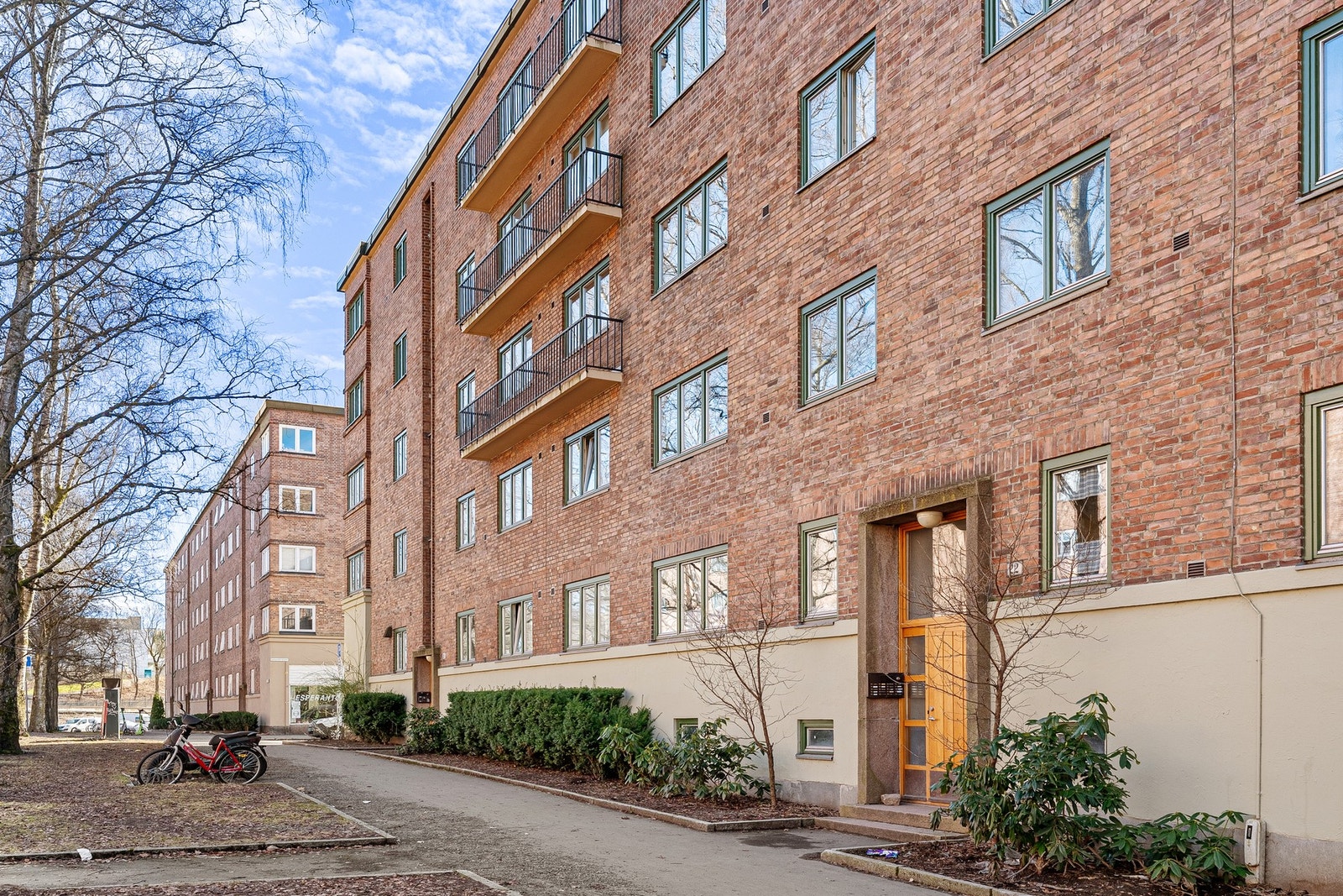 Fasade. Sentral og attraktiv beliggenhet. Galleribilde