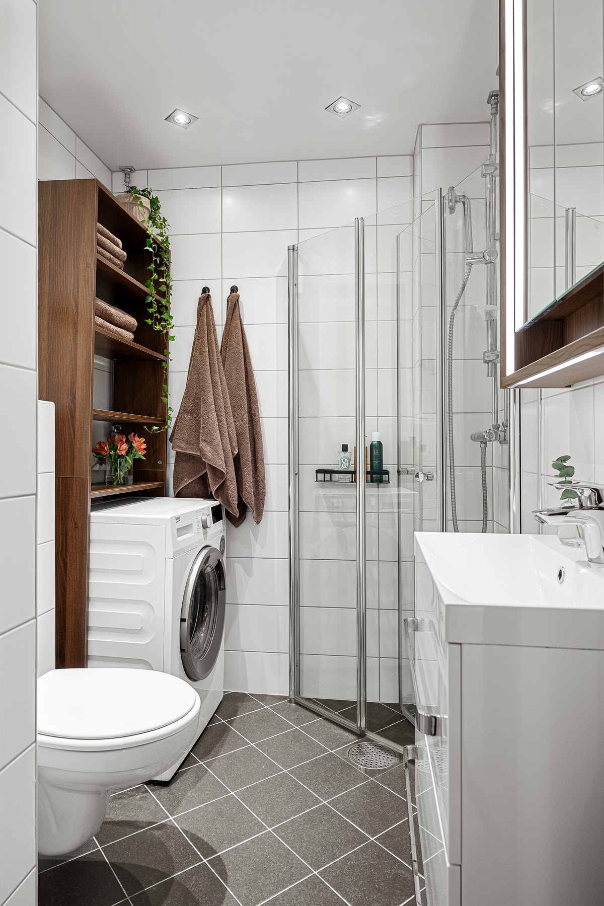 Pent, flislagt bad fra 2014. Galleribilde