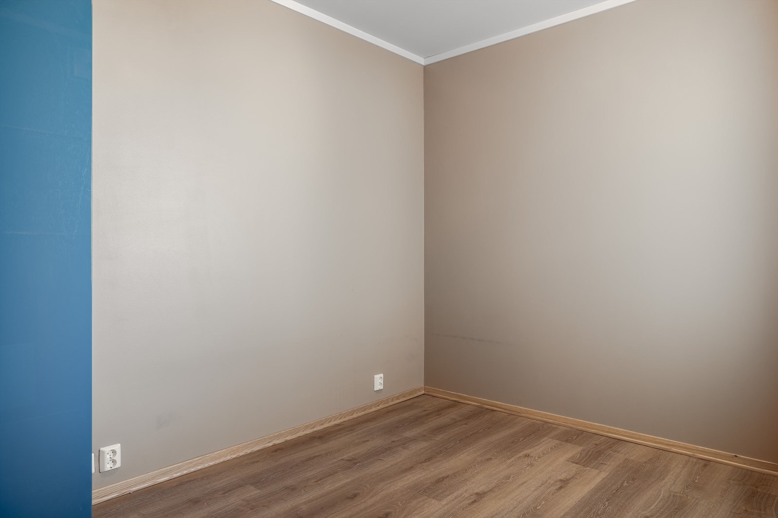 Det er for øvrig plass til seng og nattbord. Galleribilde