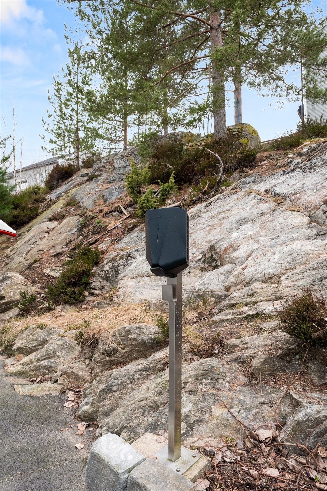 Ladestasjon for elbil. Galleribilde