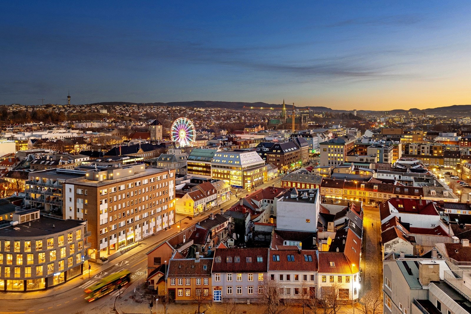 Til Trondheim sentrum tar det kun ca. 12-13 min i bil. Galleribilde