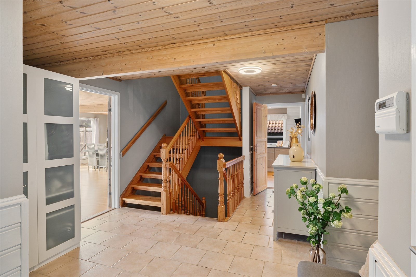 Hue belysning i tak Galleribilde