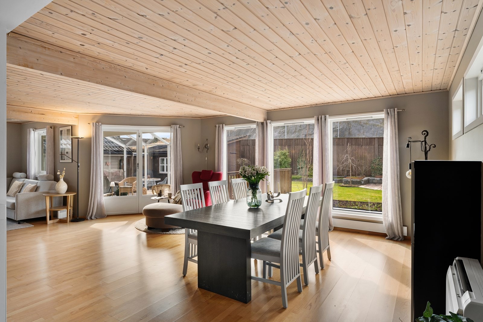 Utgang fra stuen til vinterhagen Galleribilde