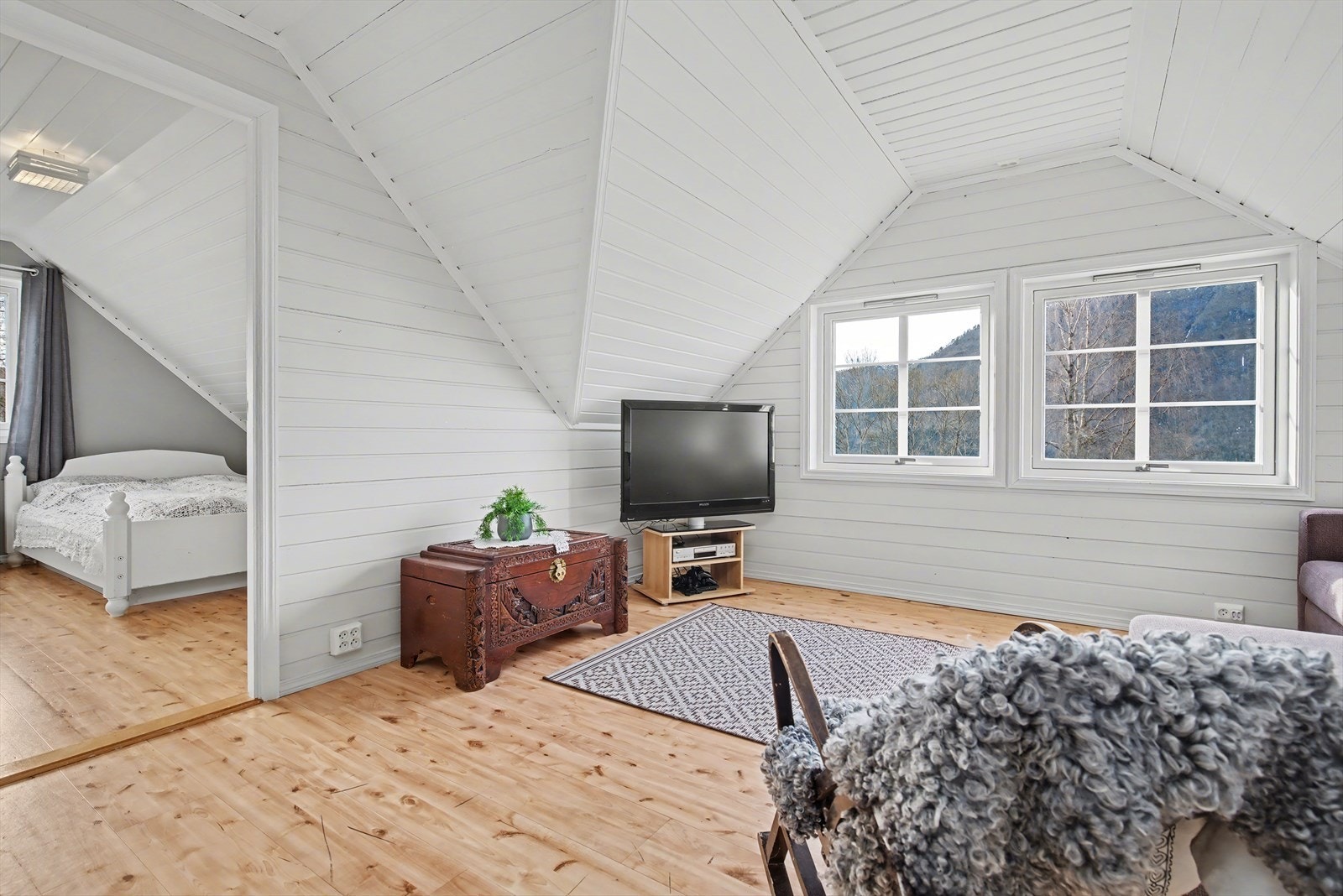 Et lyst rom Galleribilde