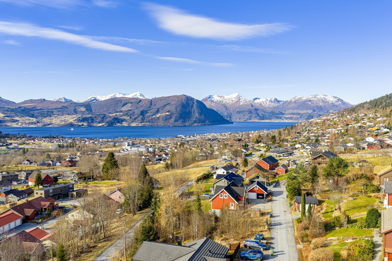 Etablert, barnevennlig og attraktivt område Galleribilde