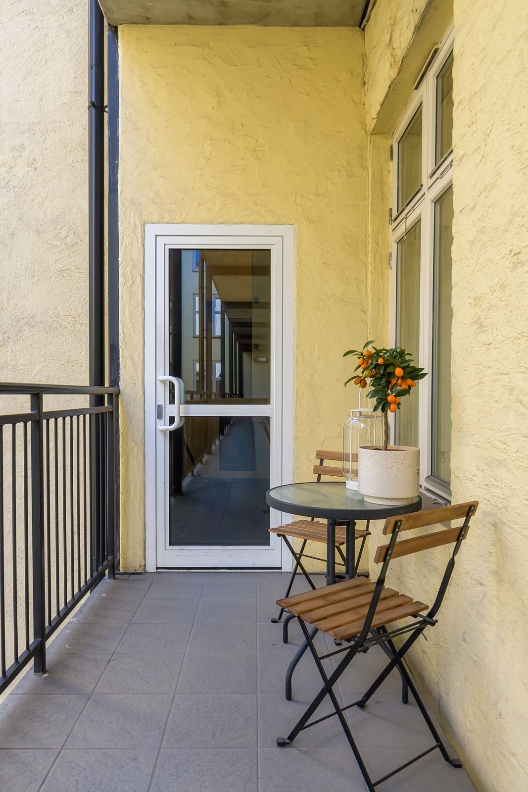 Her kan morgenkaffen nytes. Galleribilde