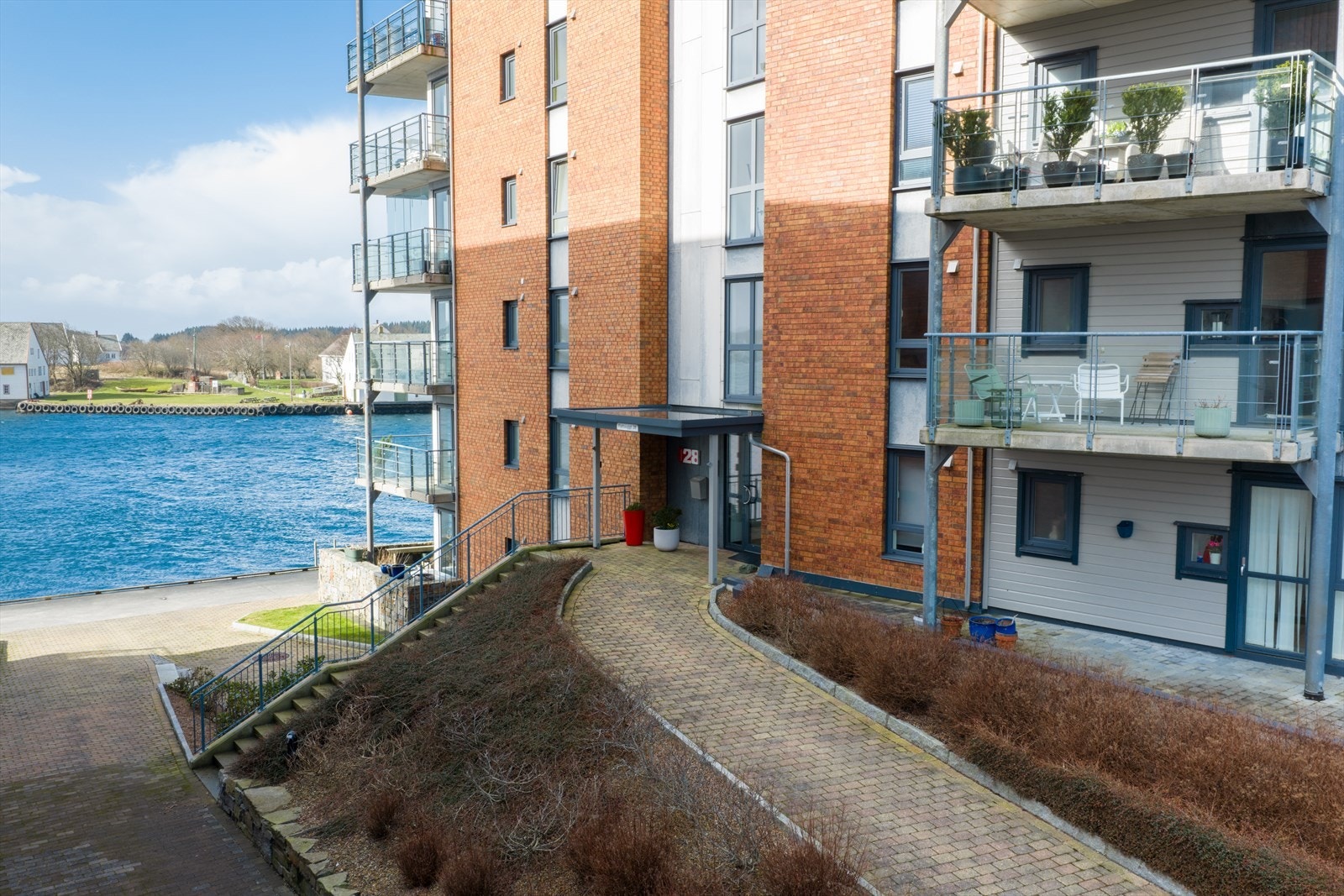 Felles inngangsparti Galleribilde