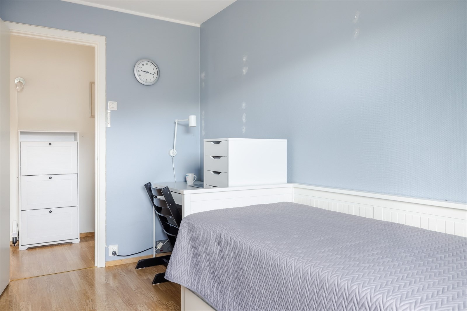 Soverom nummer to egner seg godt som barnerom, gjesterom eller kontor. Galleribilde