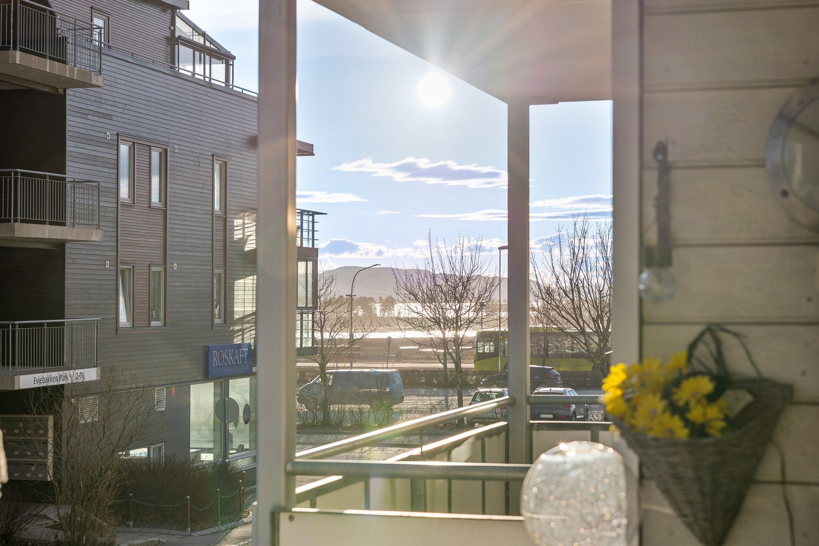 Utsyn fra balkong. Galleribilde