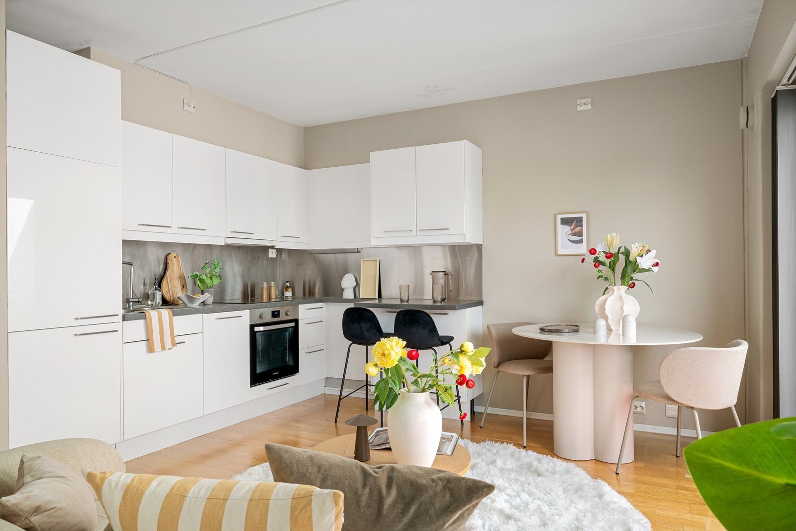 En innbydende leilighet med arealeffektiv planløsning. Galleribilde