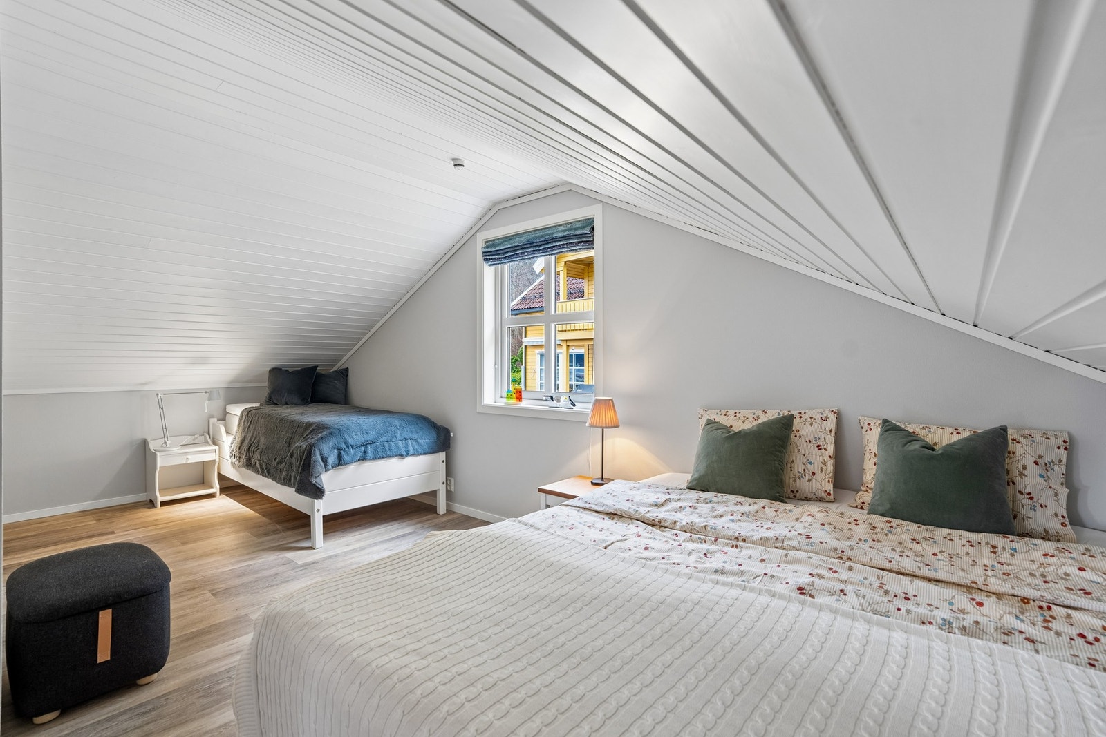 Soverom. Galleribilde