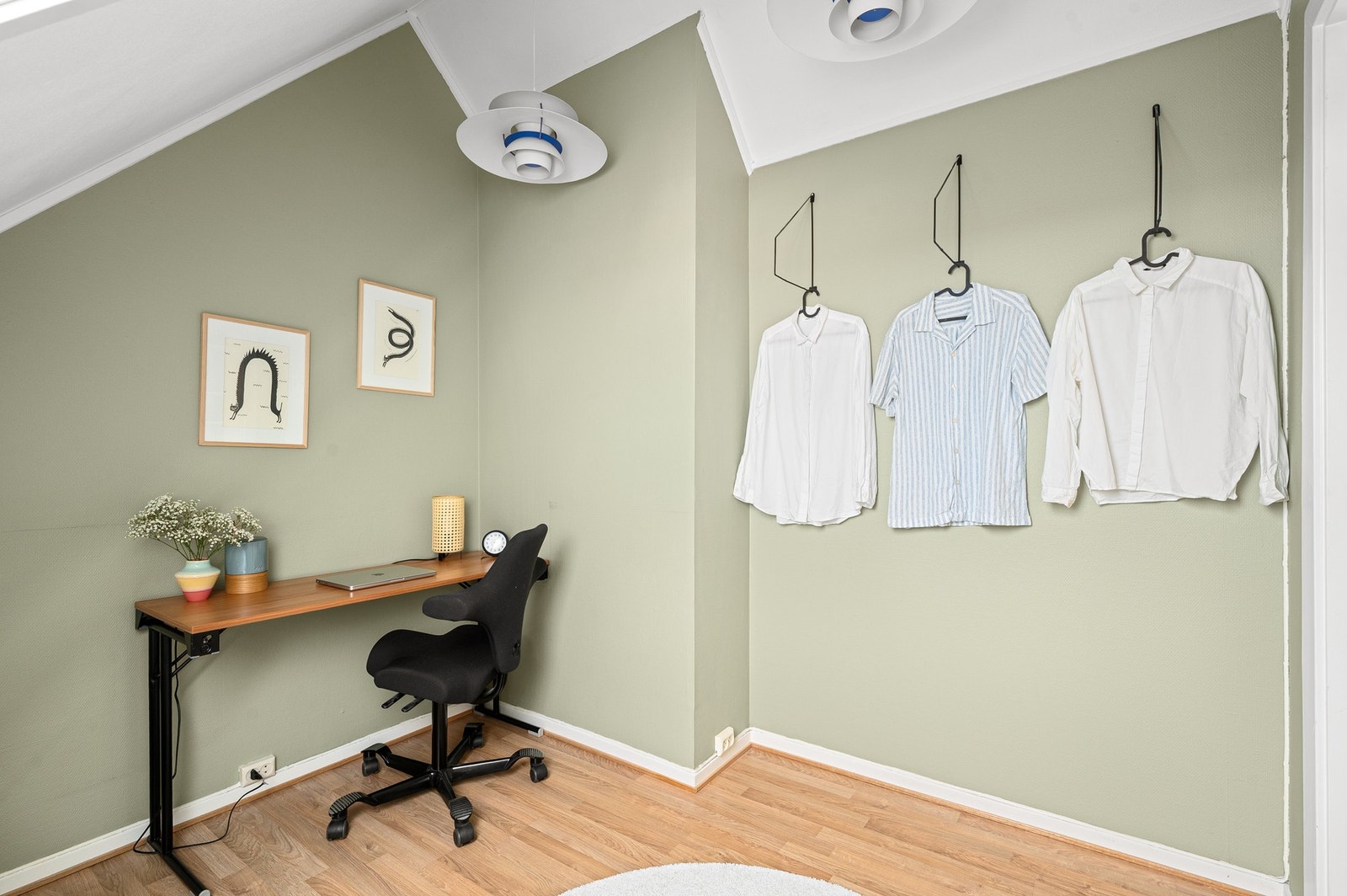 Soverommet har god plass til møblering og garderobeskap. Galleribilde