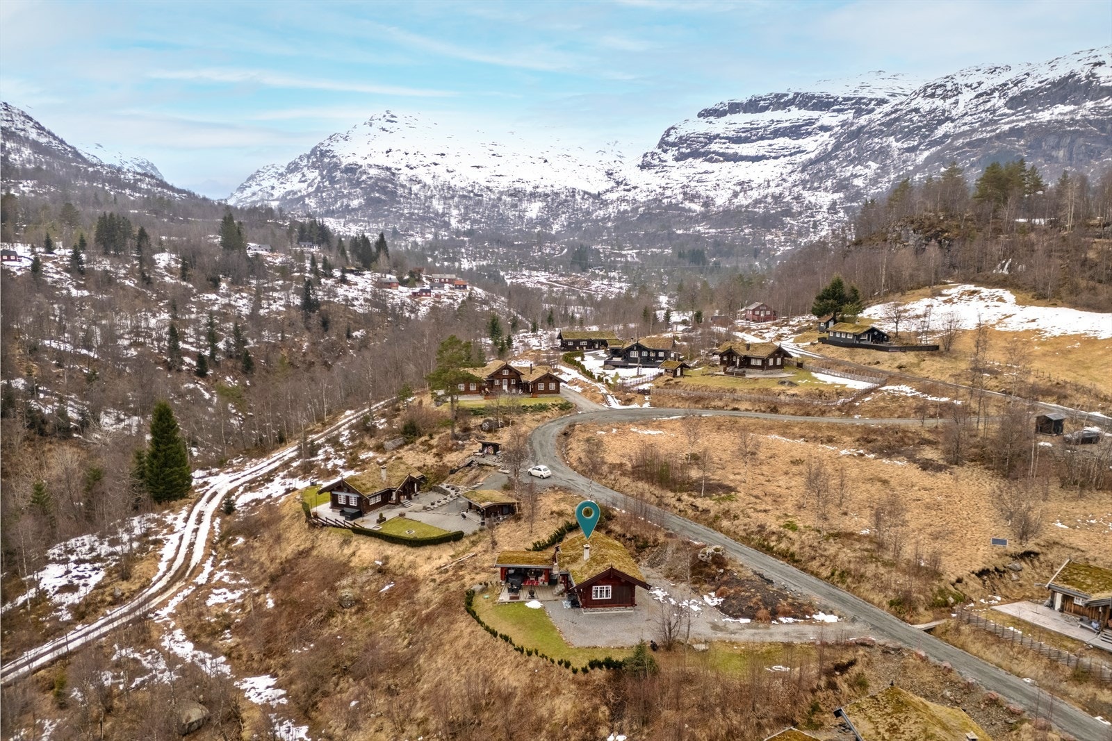 En flott fritidseiendom med umiddelbar nærhet til fjellet. Galleribilde